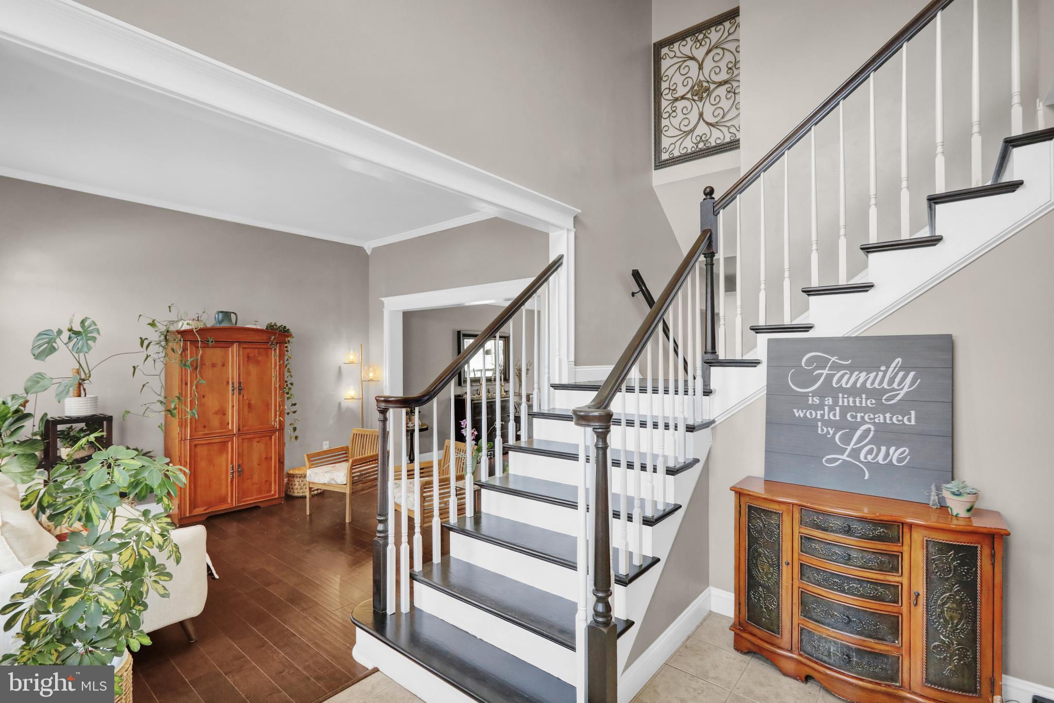 NORTHRIDGE - Residential