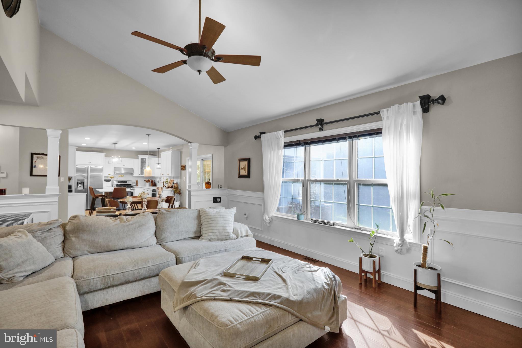 NORTHRIDGE - Residential