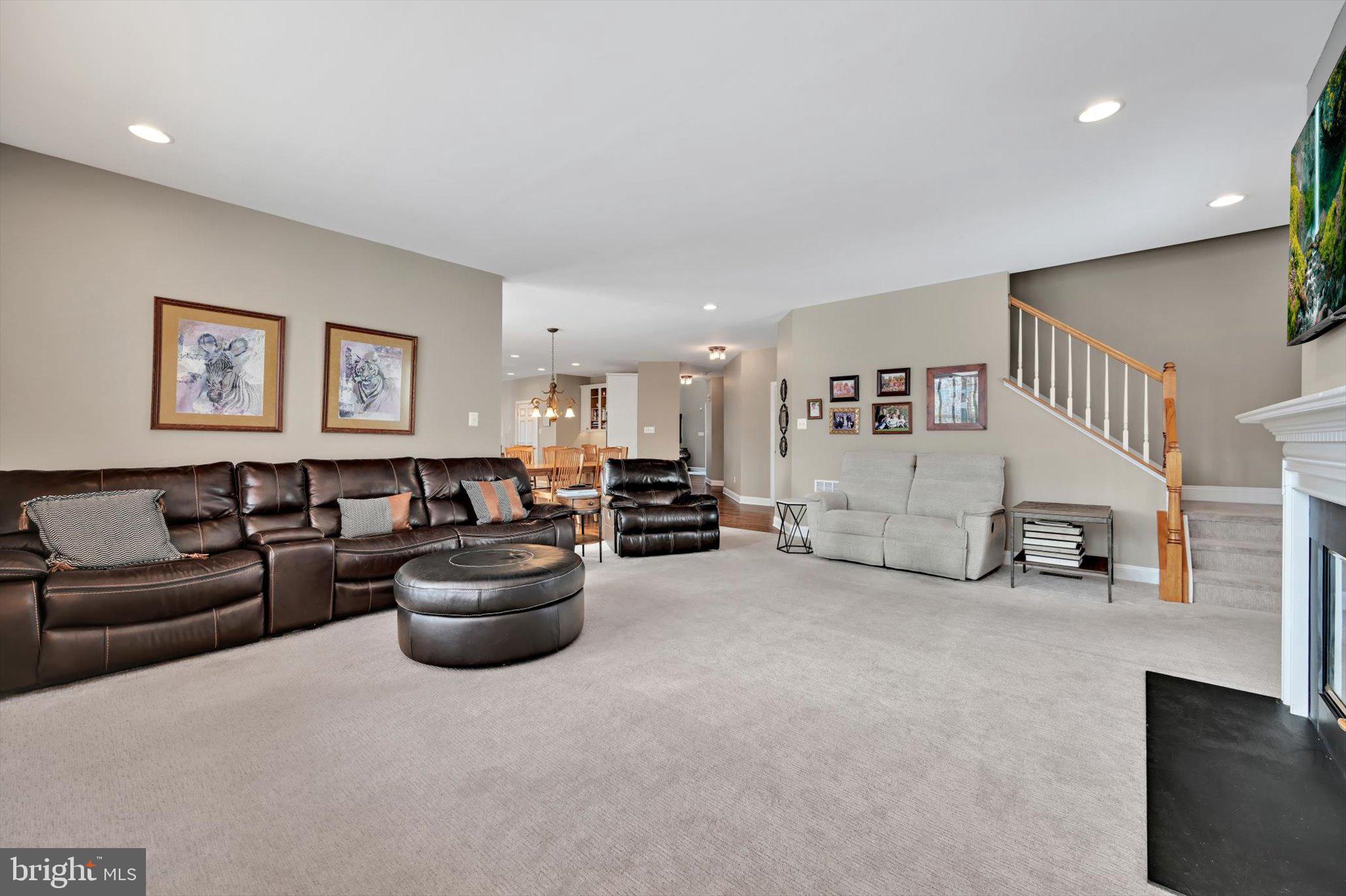 PICKERING MEADOWS - Residential