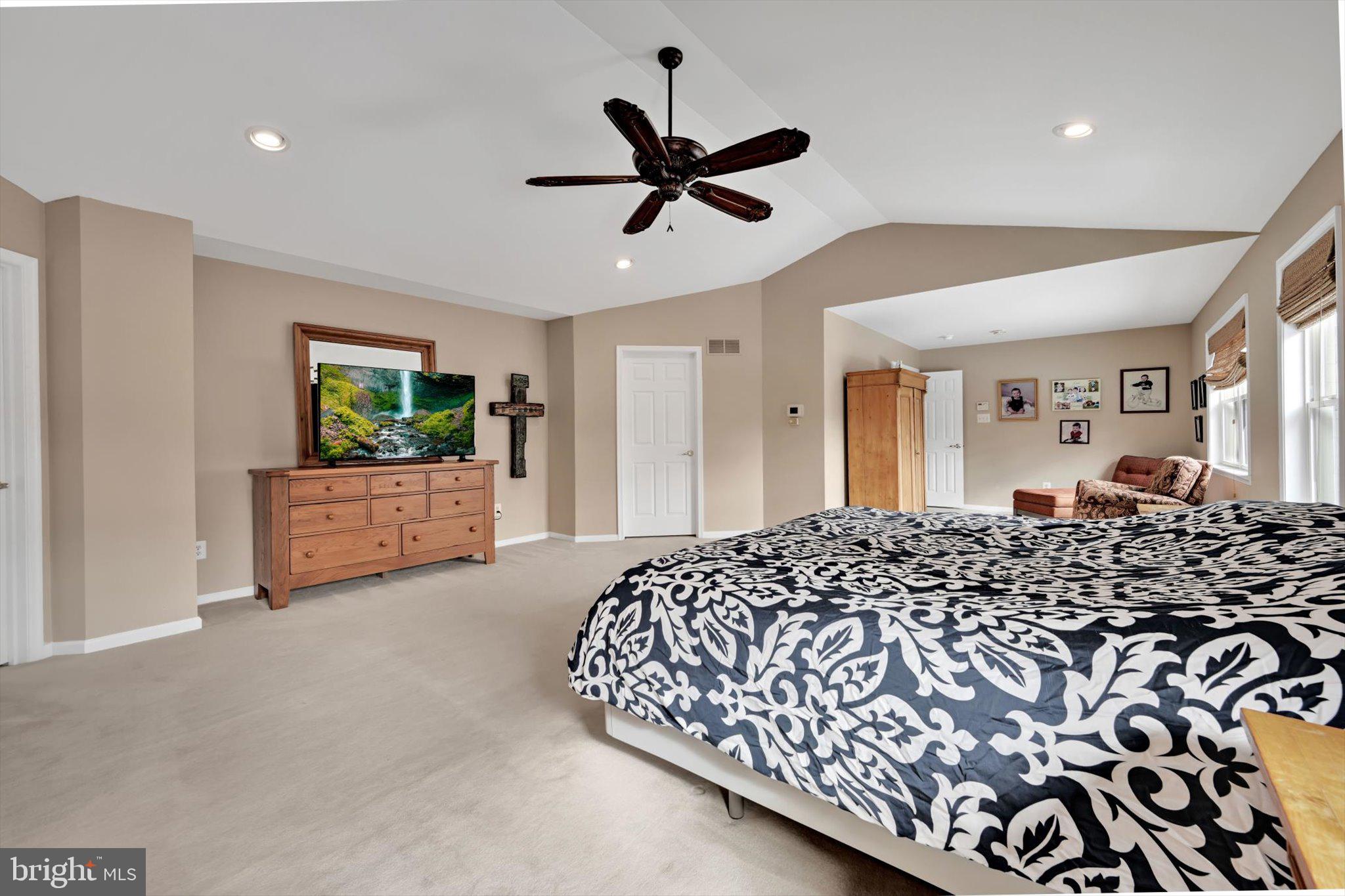 PICKERING MEADOWS - Residential