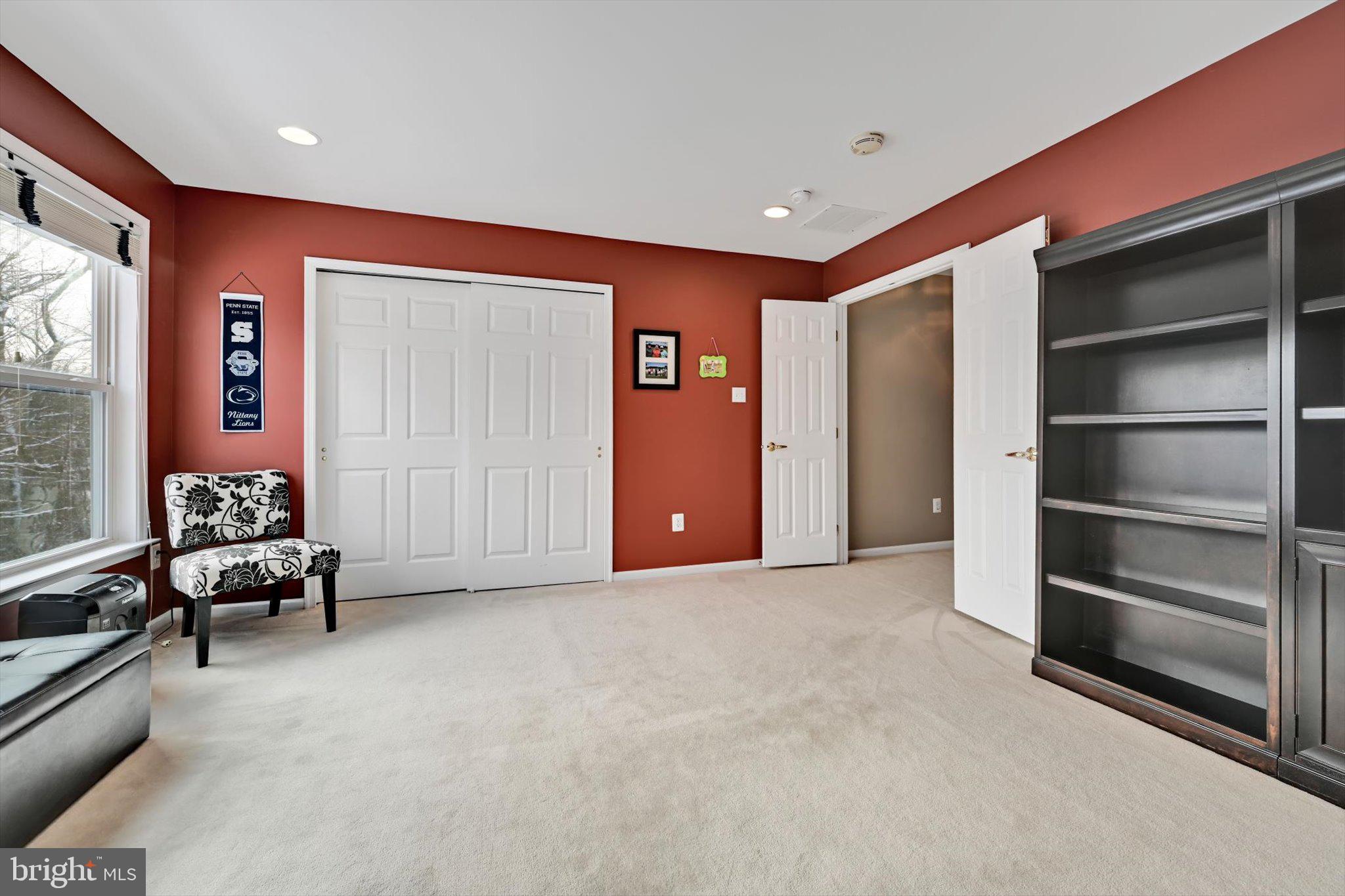 PICKERING MEADOWS - Residential