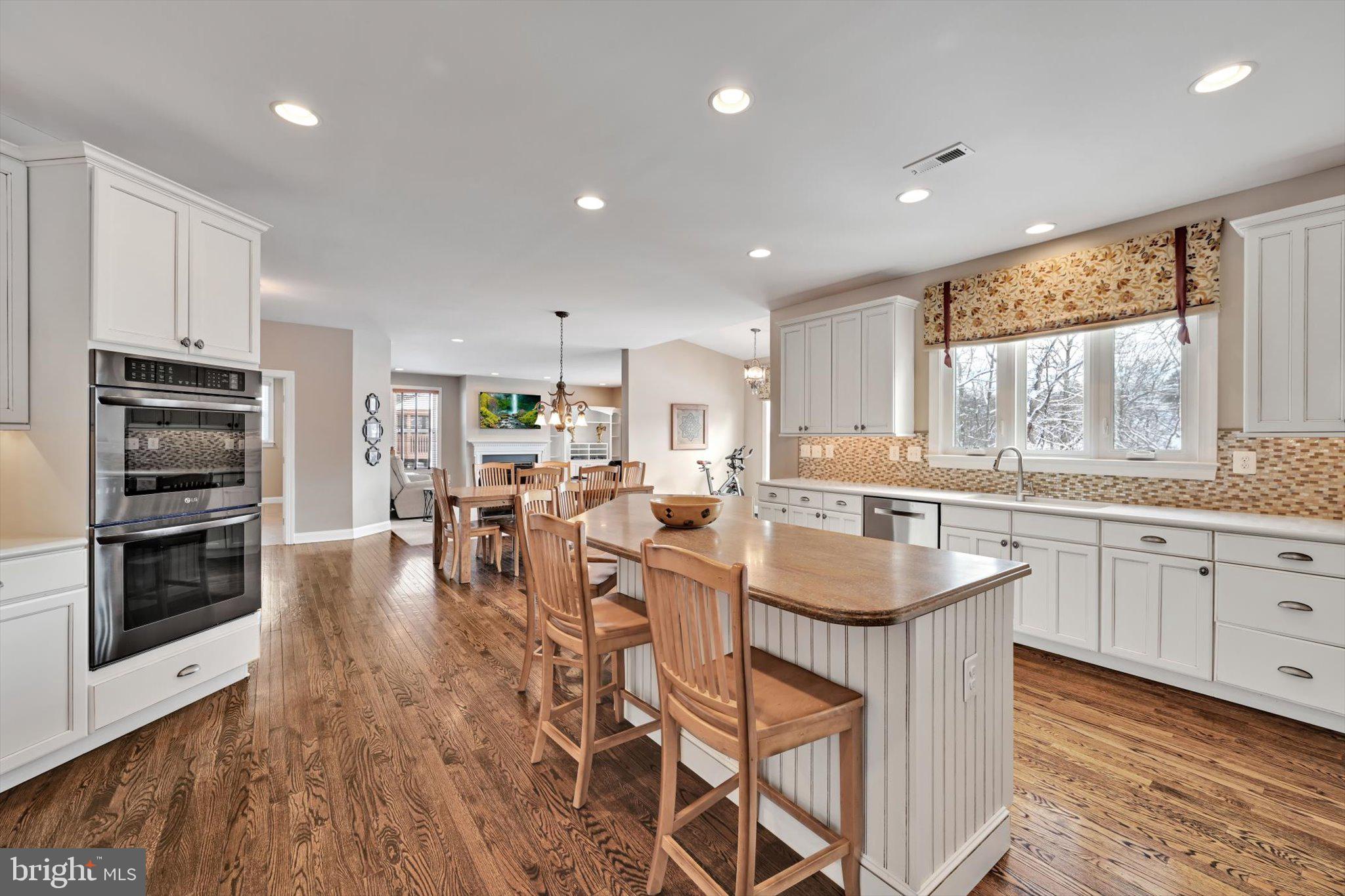 PICKERING MEADOWS - Residential