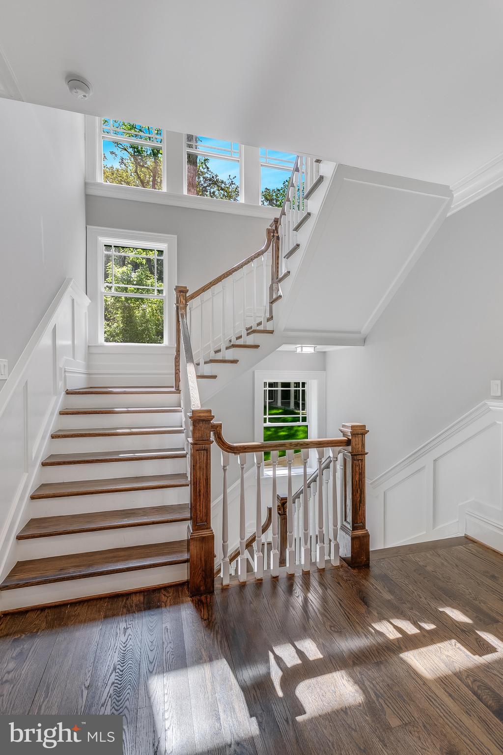 RIVER OAKS - Residential