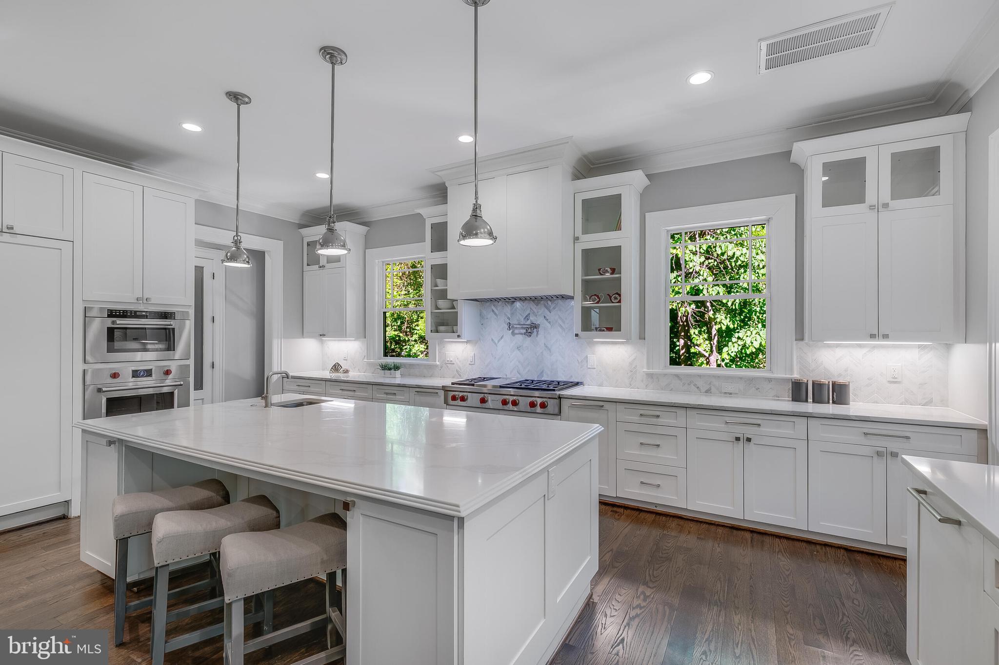 RIVER OAKS - Residential