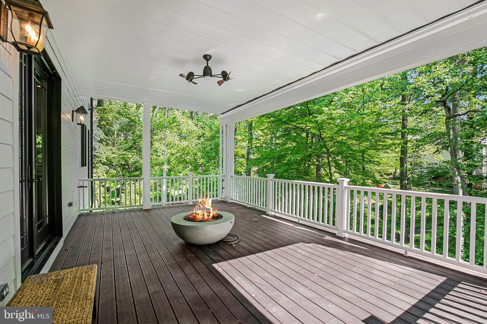 RIVER OAKS - Residential