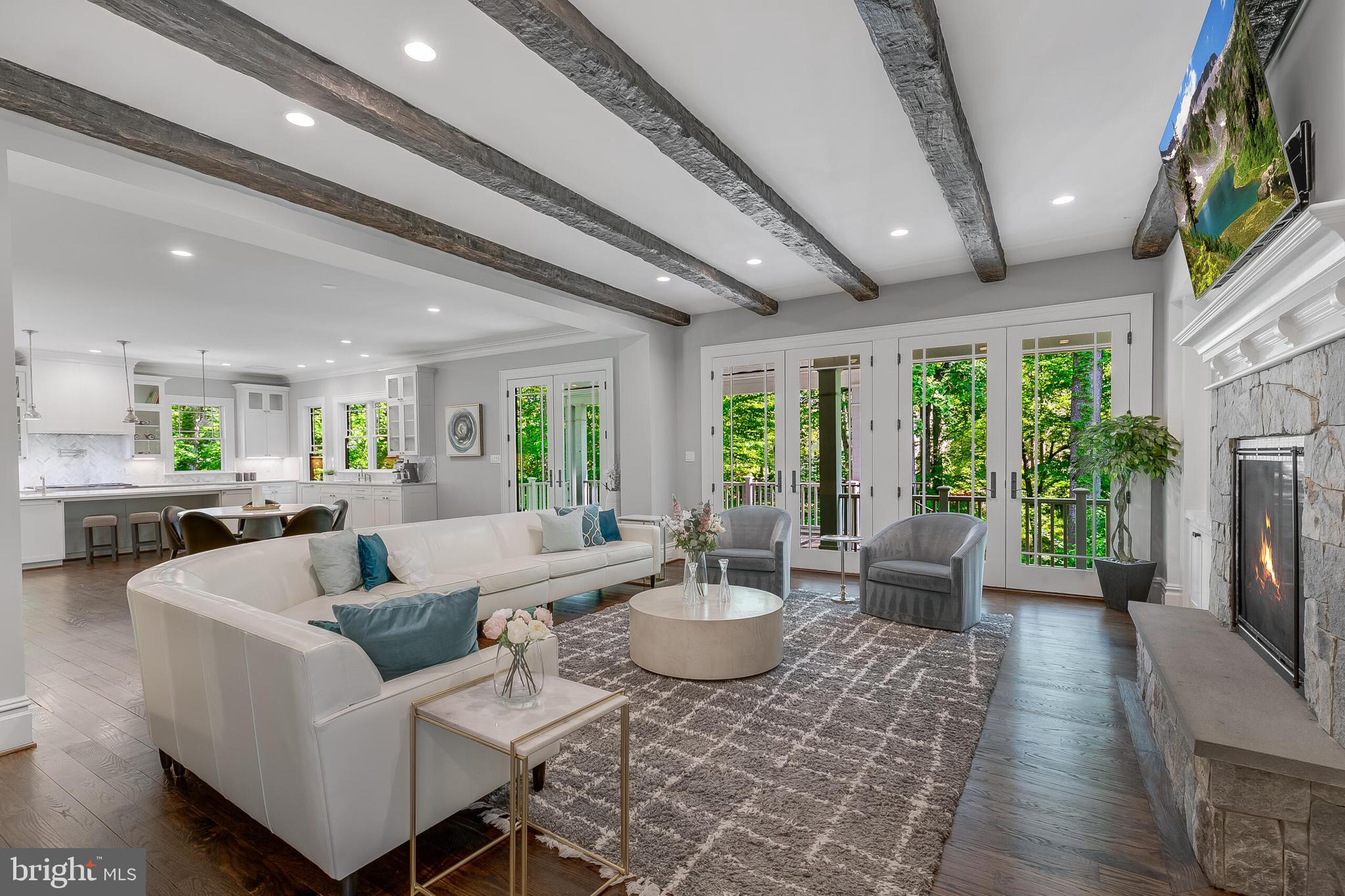 RIVER OAKS - Residential