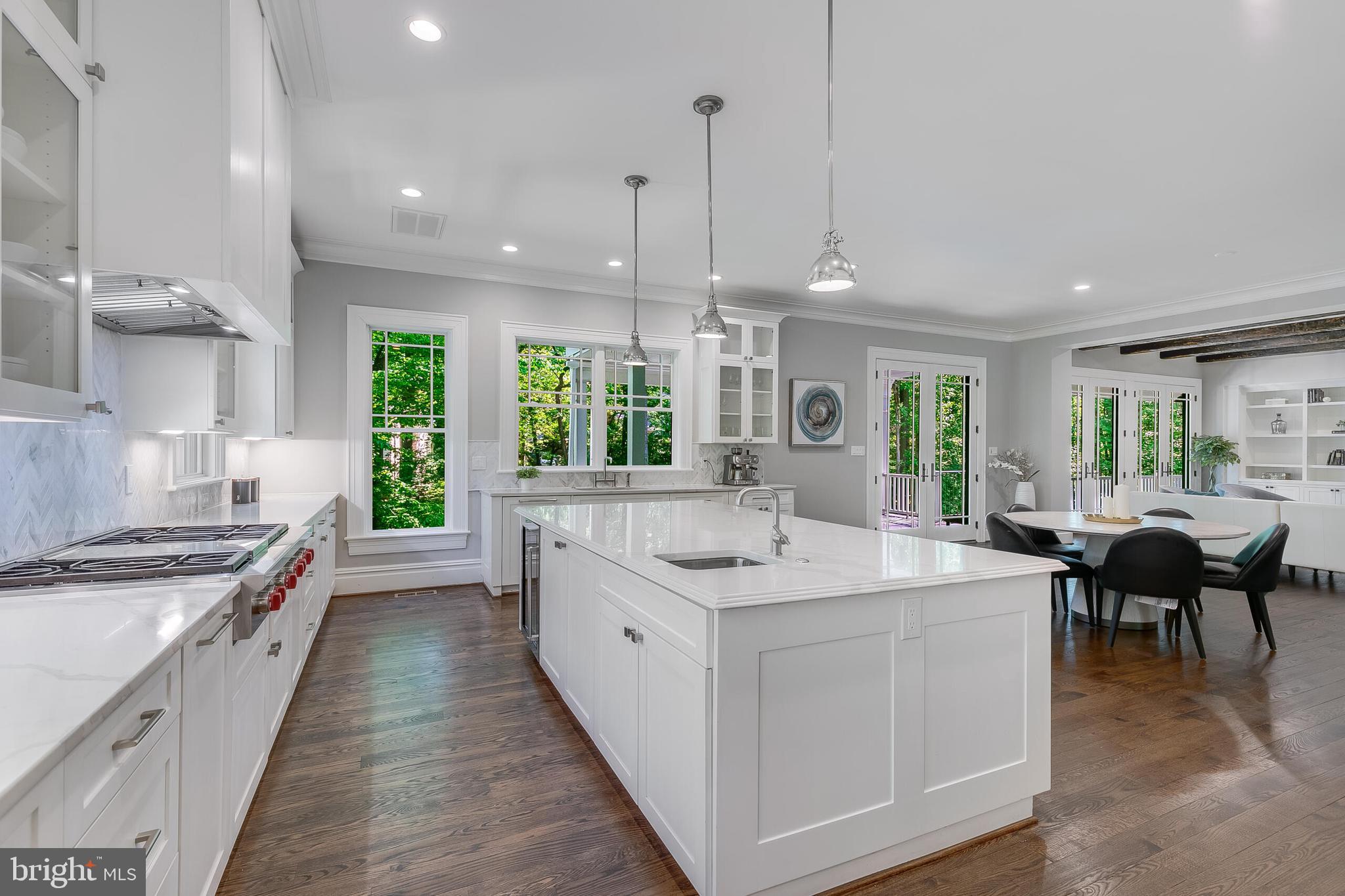 RIVER OAKS - Residential