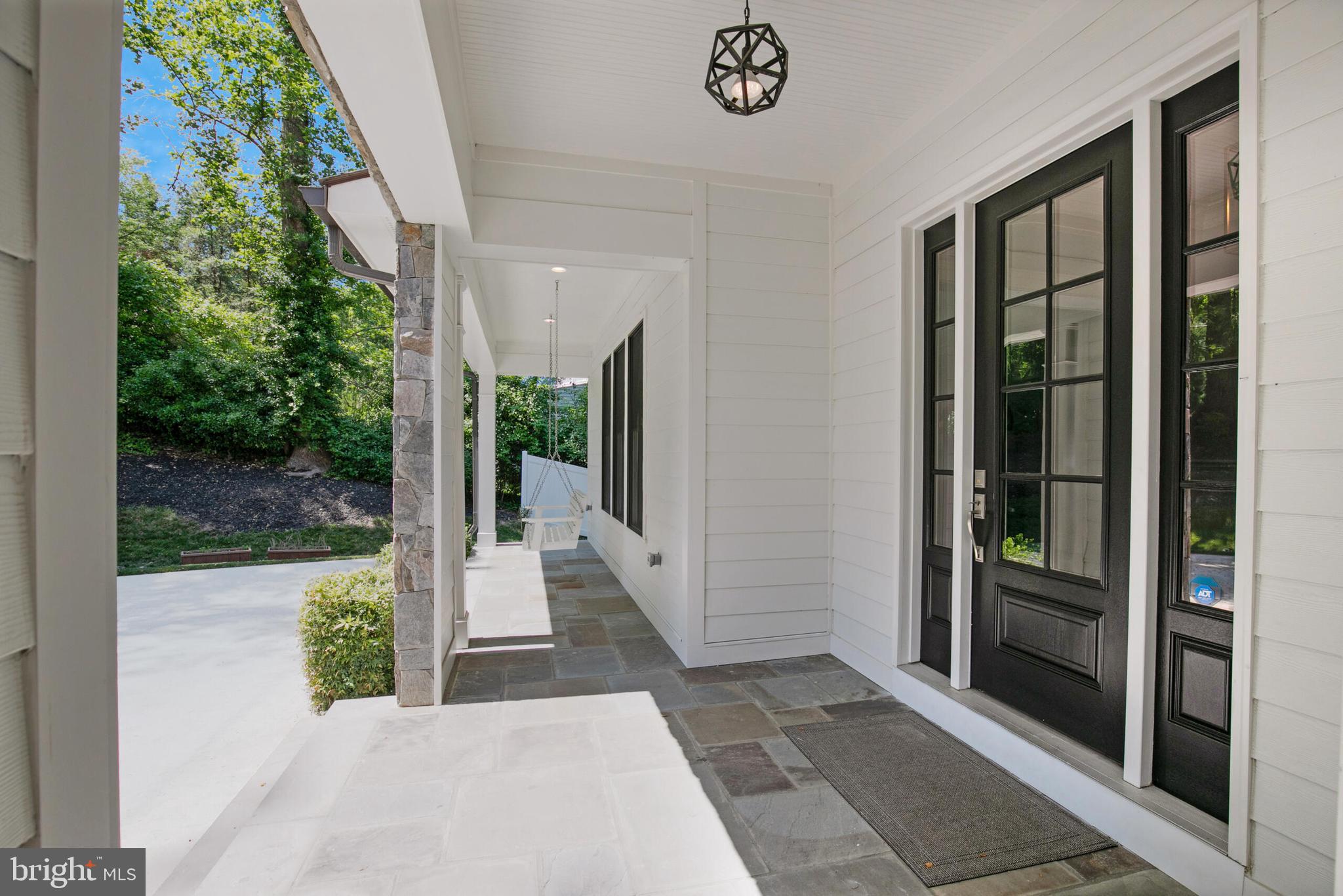 RIVER OAKS - Residential