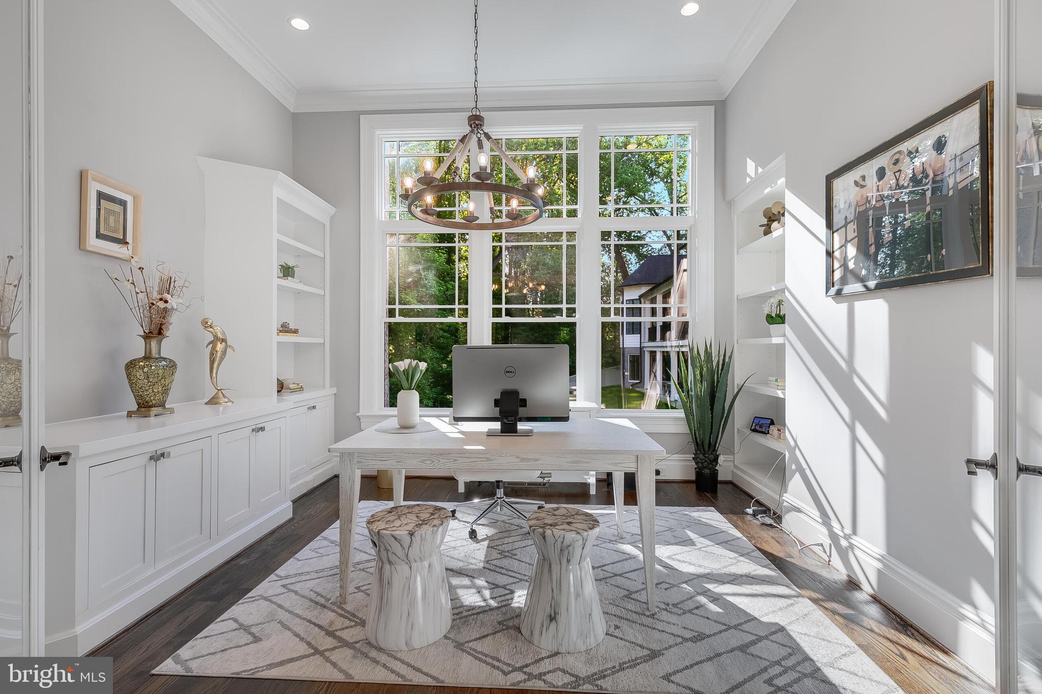 RIVER OAKS - Residential