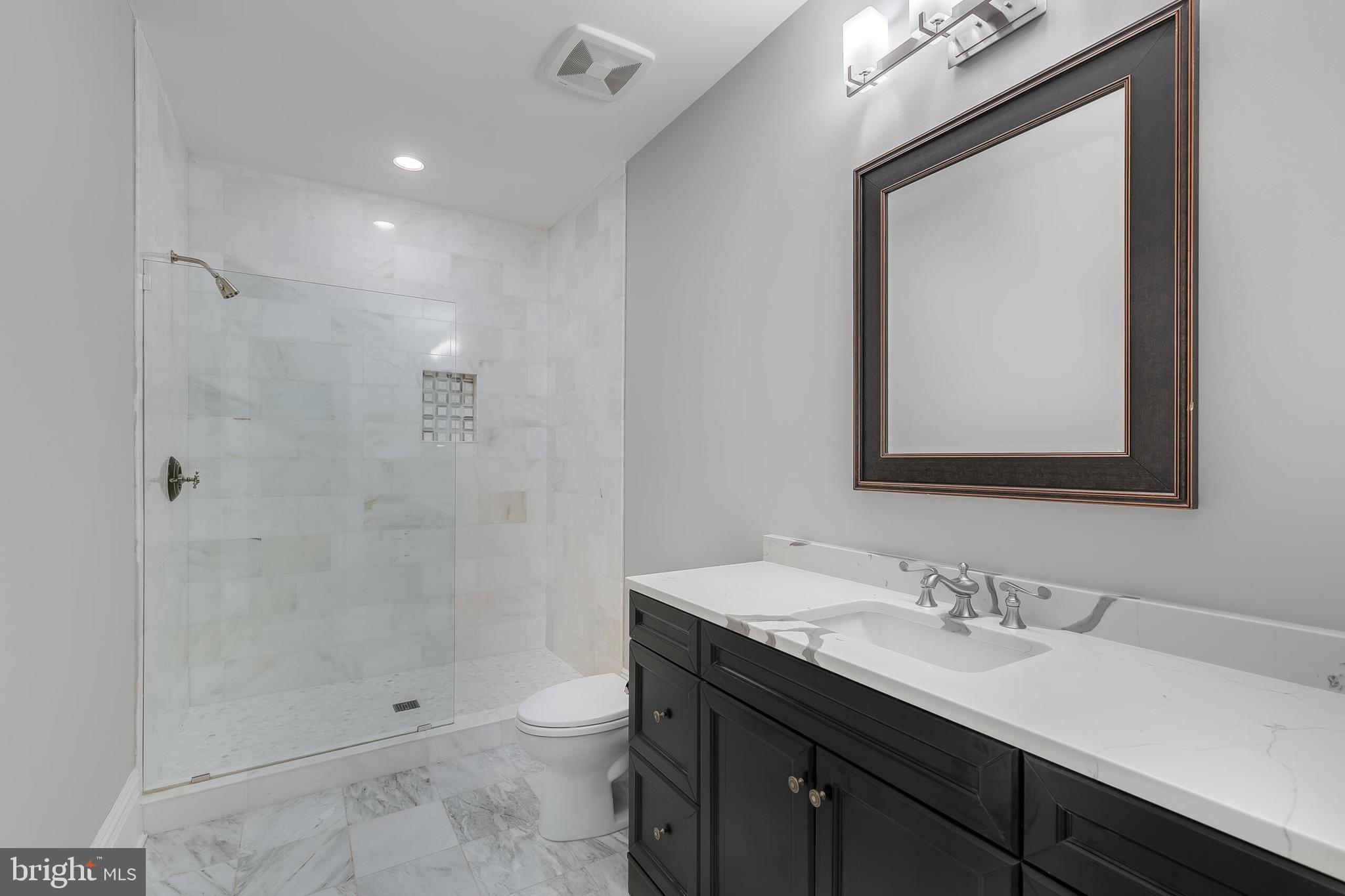 RIVER OAKS - Residential