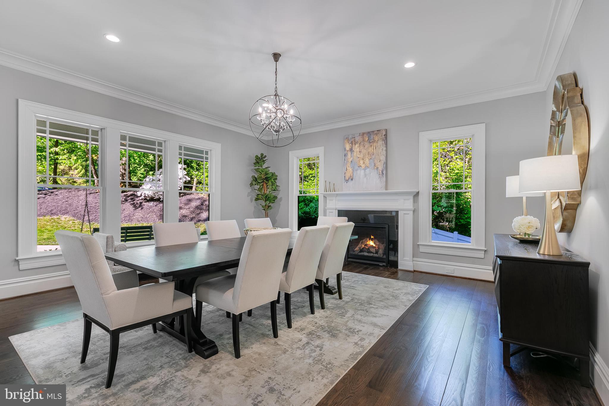 RIVER OAKS - Residential