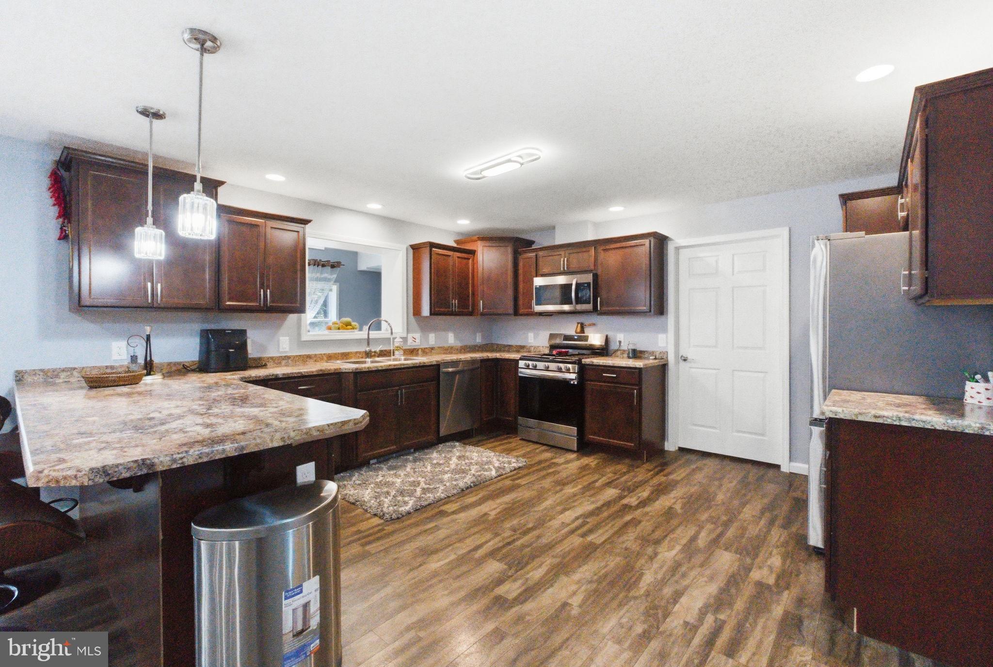 BRIER CREST WOODS - Residential