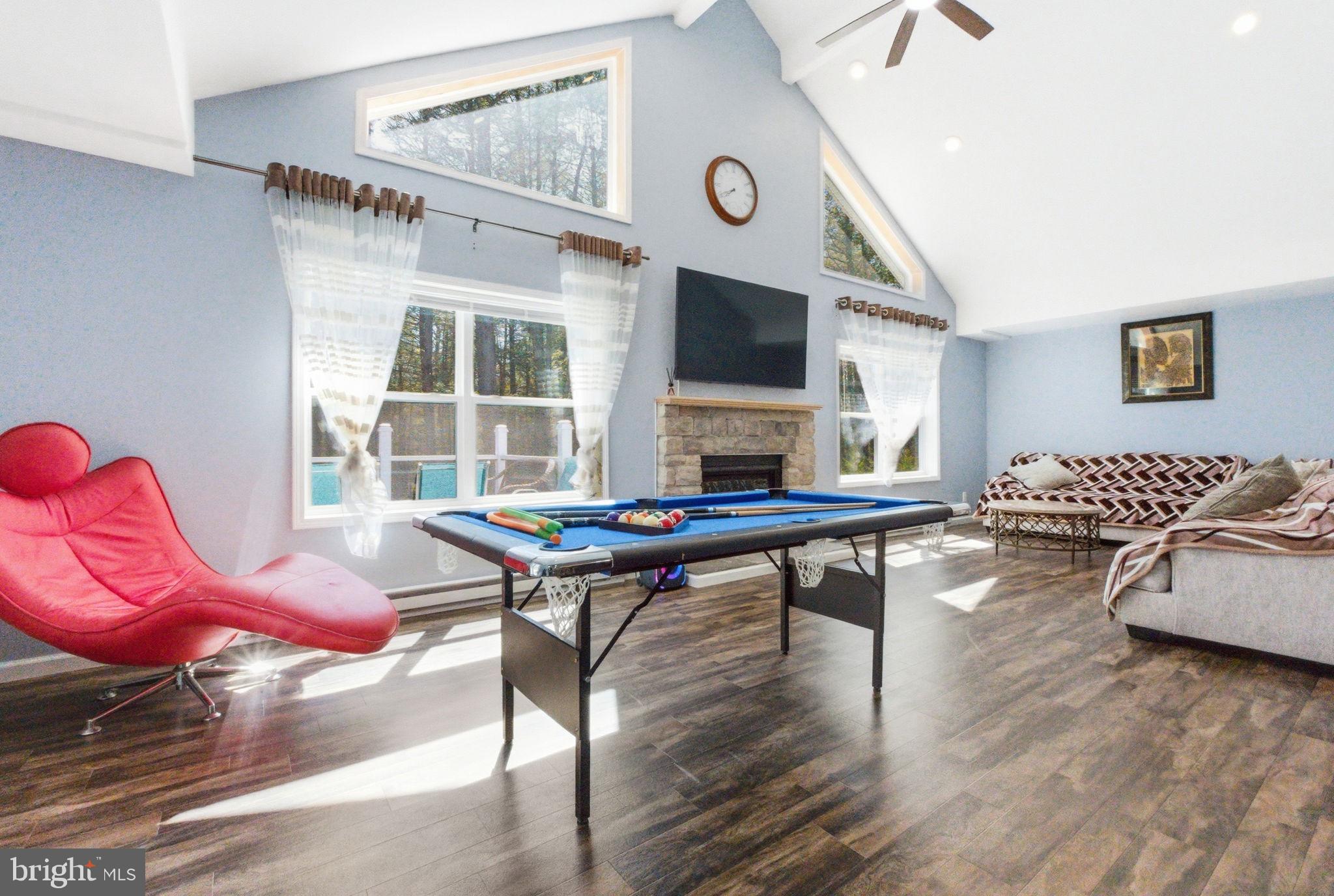 BRIER CREST WOODS - Residential