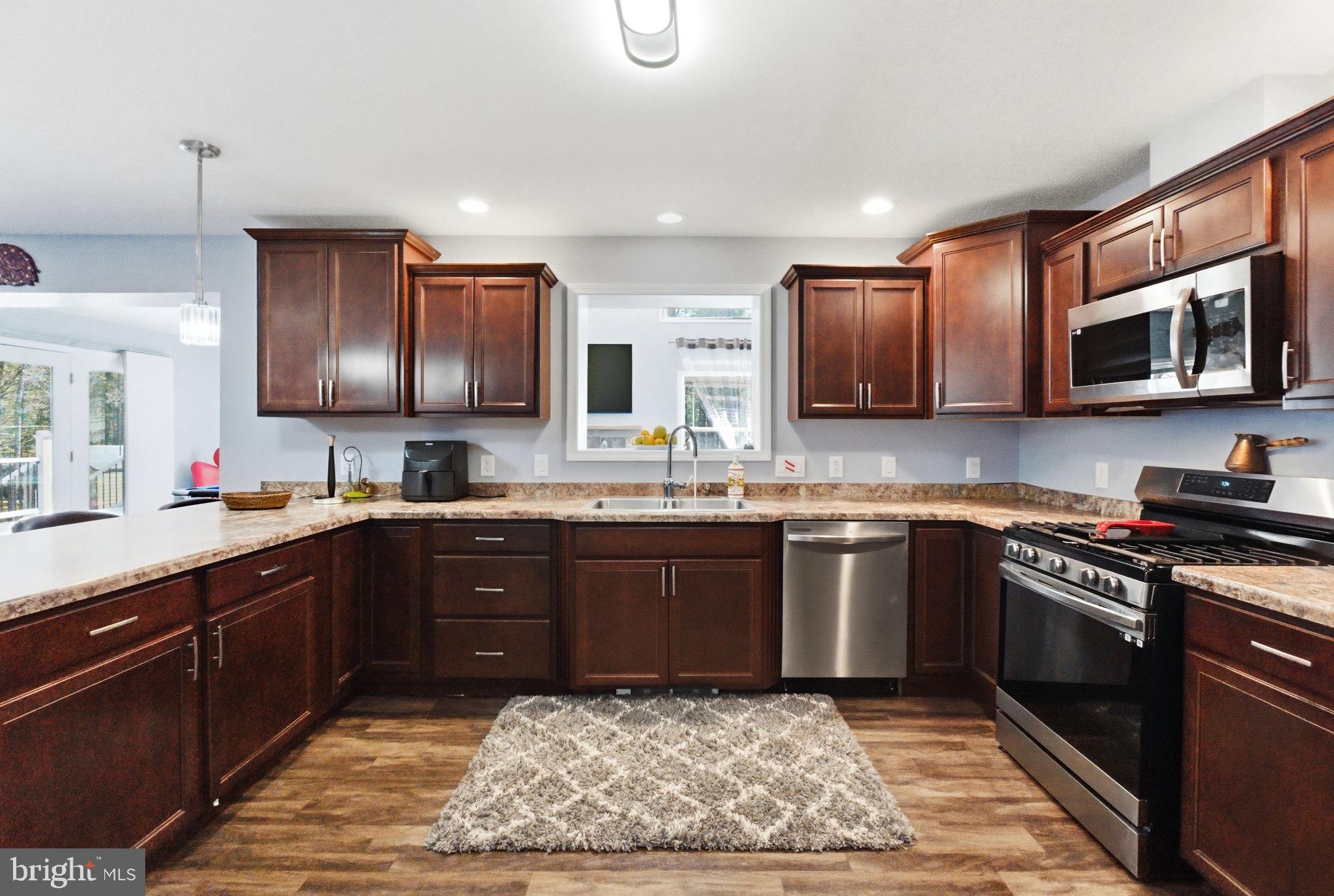 BRIER CREST WOODS - Residential