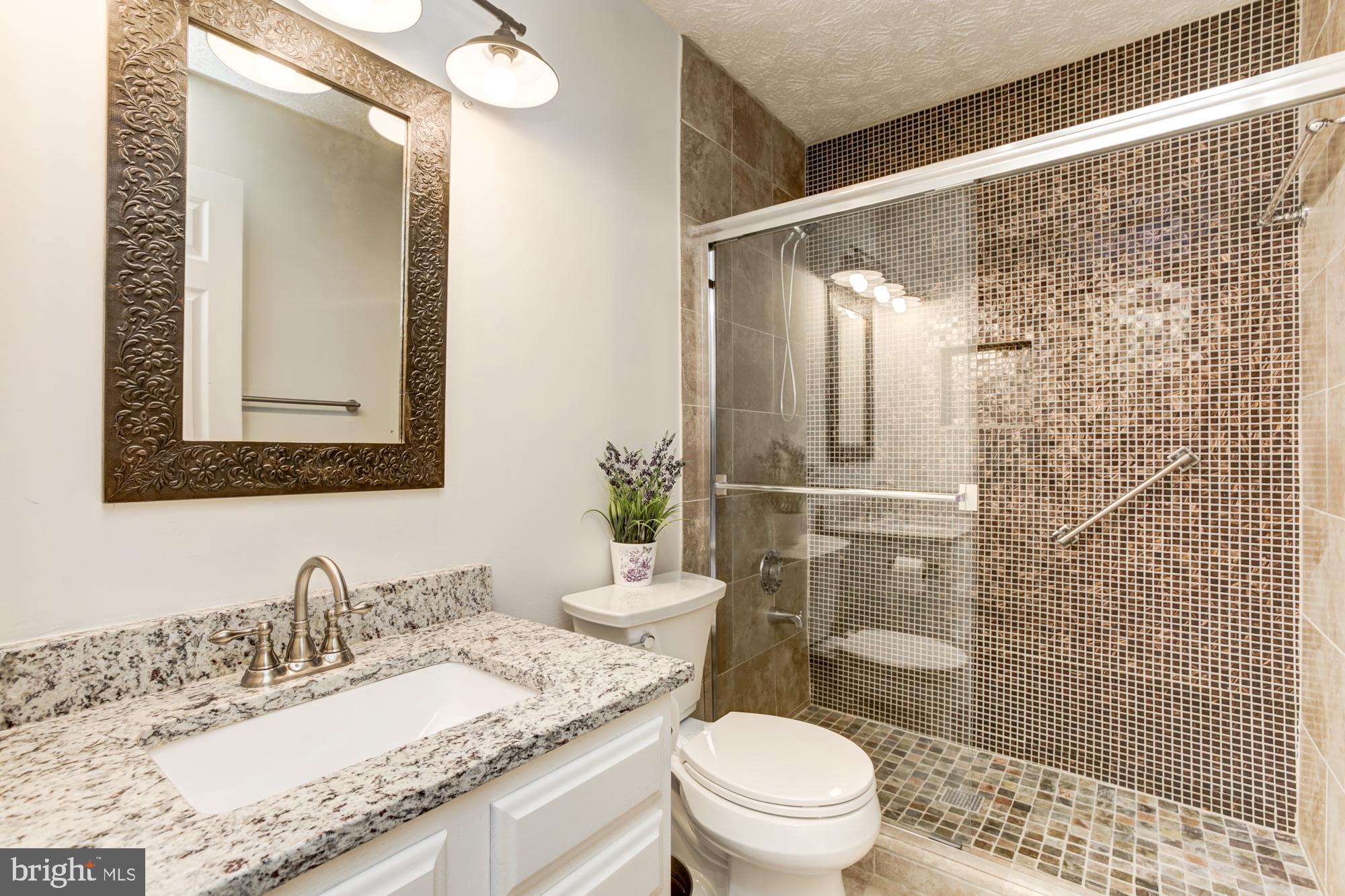 VALLEY STREAM ESTATES - Residential Lease