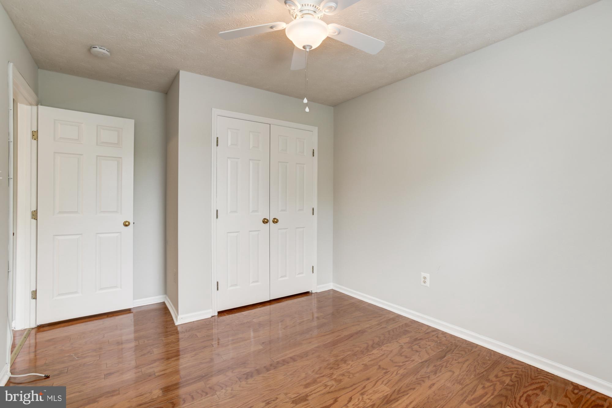 VALLEY STREAM ESTATES - Residential Lease