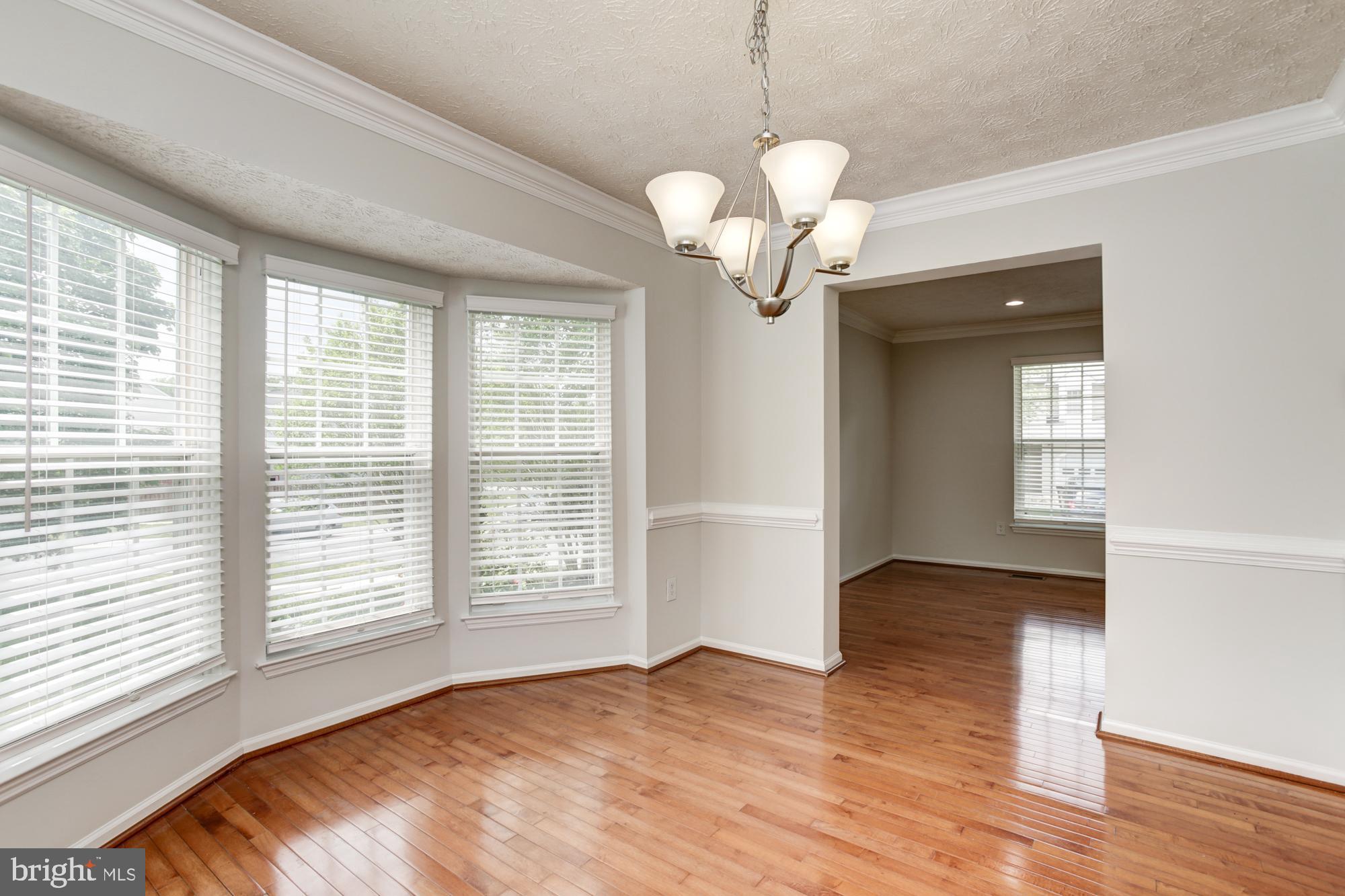 VALLEY STREAM ESTATES - Residential Lease