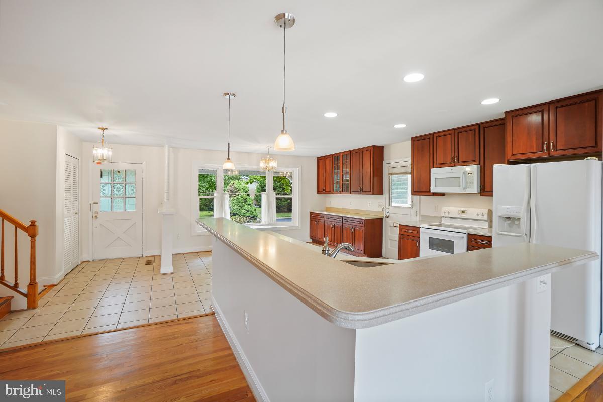 REGENCY ESTATES - Residential Lease