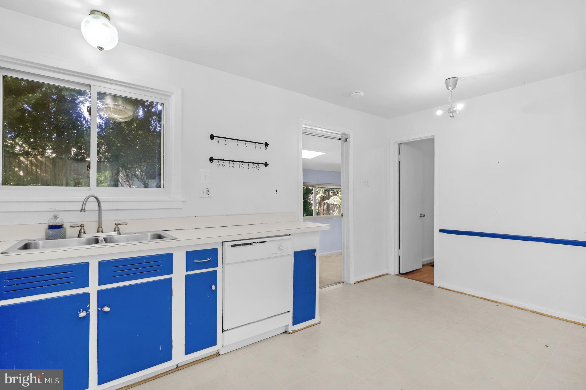 ROCKCREST - Residential