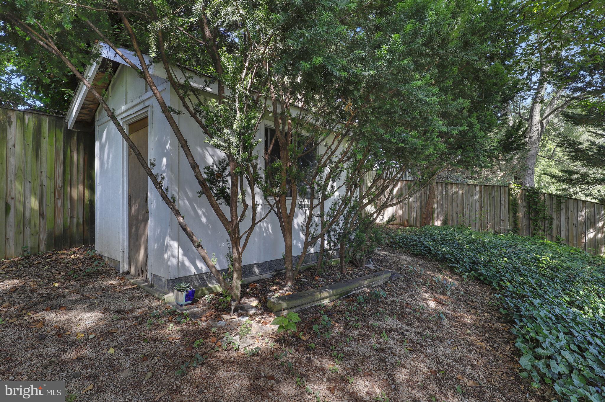 ROCKCREST - Residential