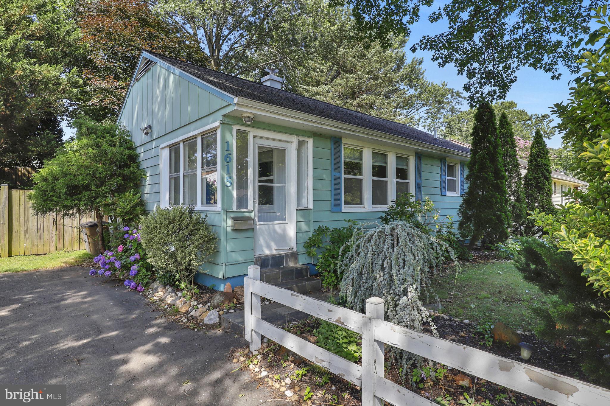 ROCKCREST - Residential