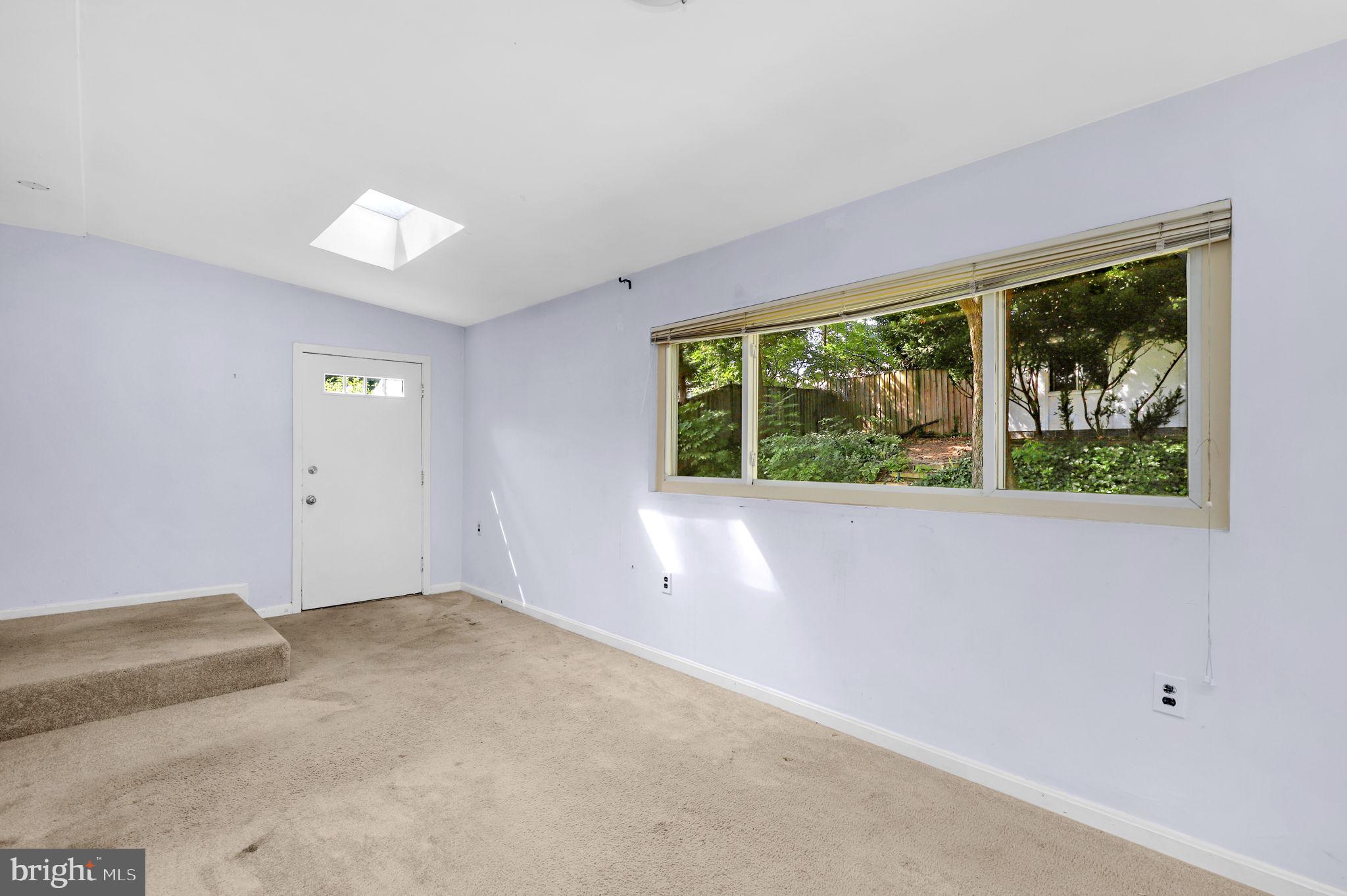 ROCKCREST - Residential