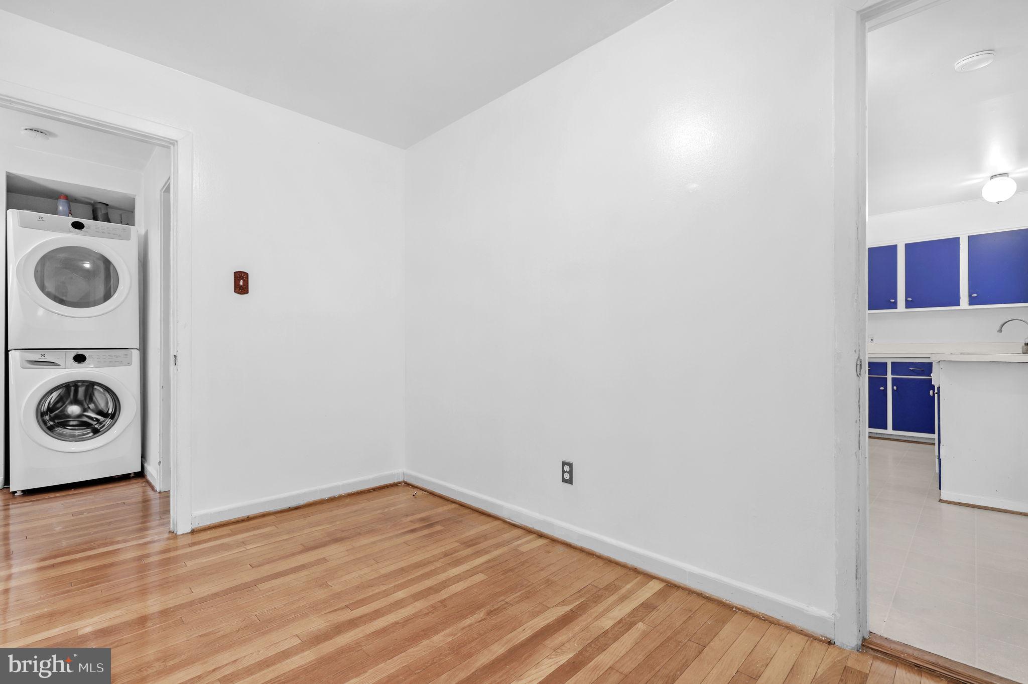 ROCKCREST - Residential