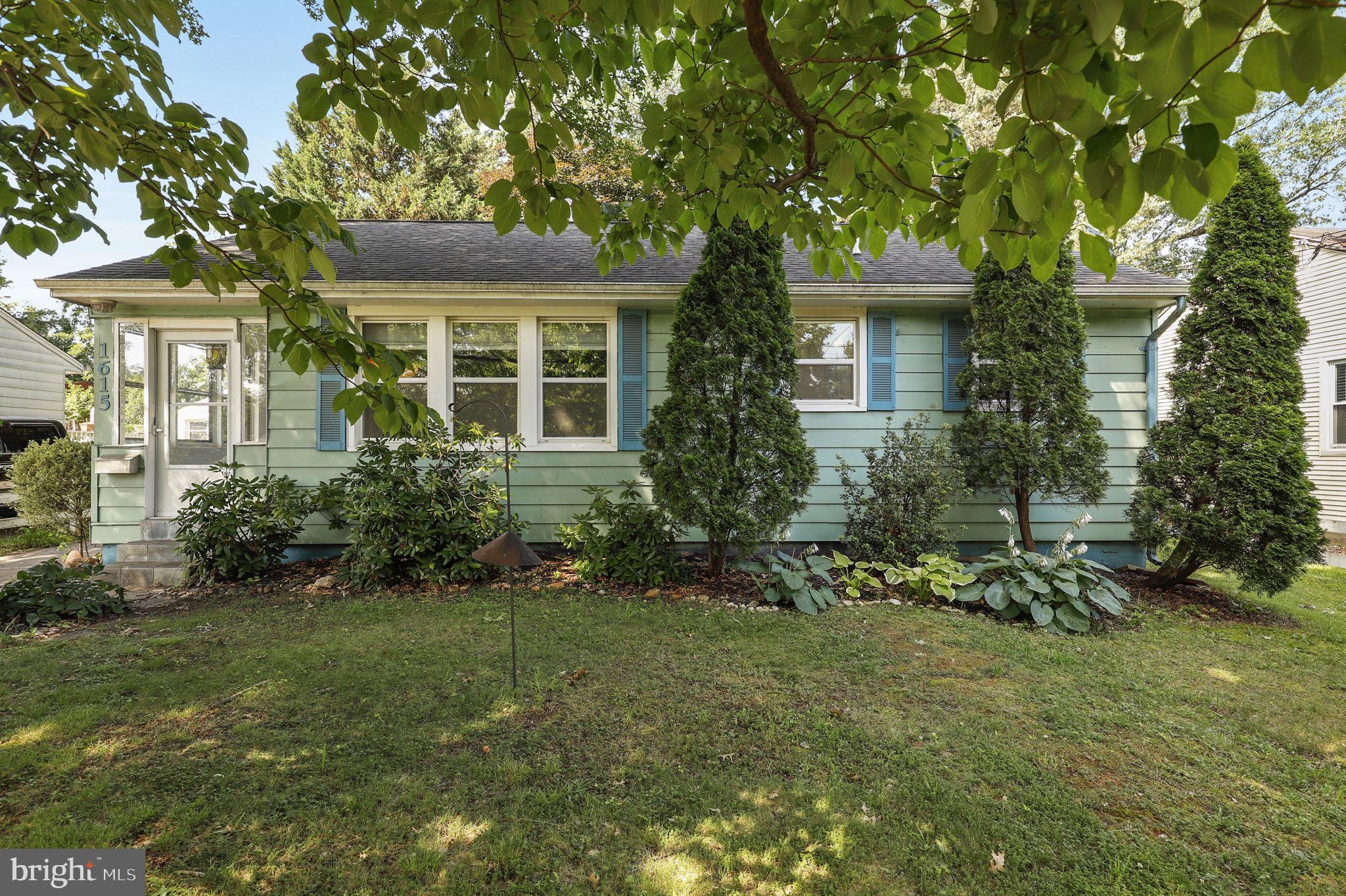 ROCKCREST - Residential