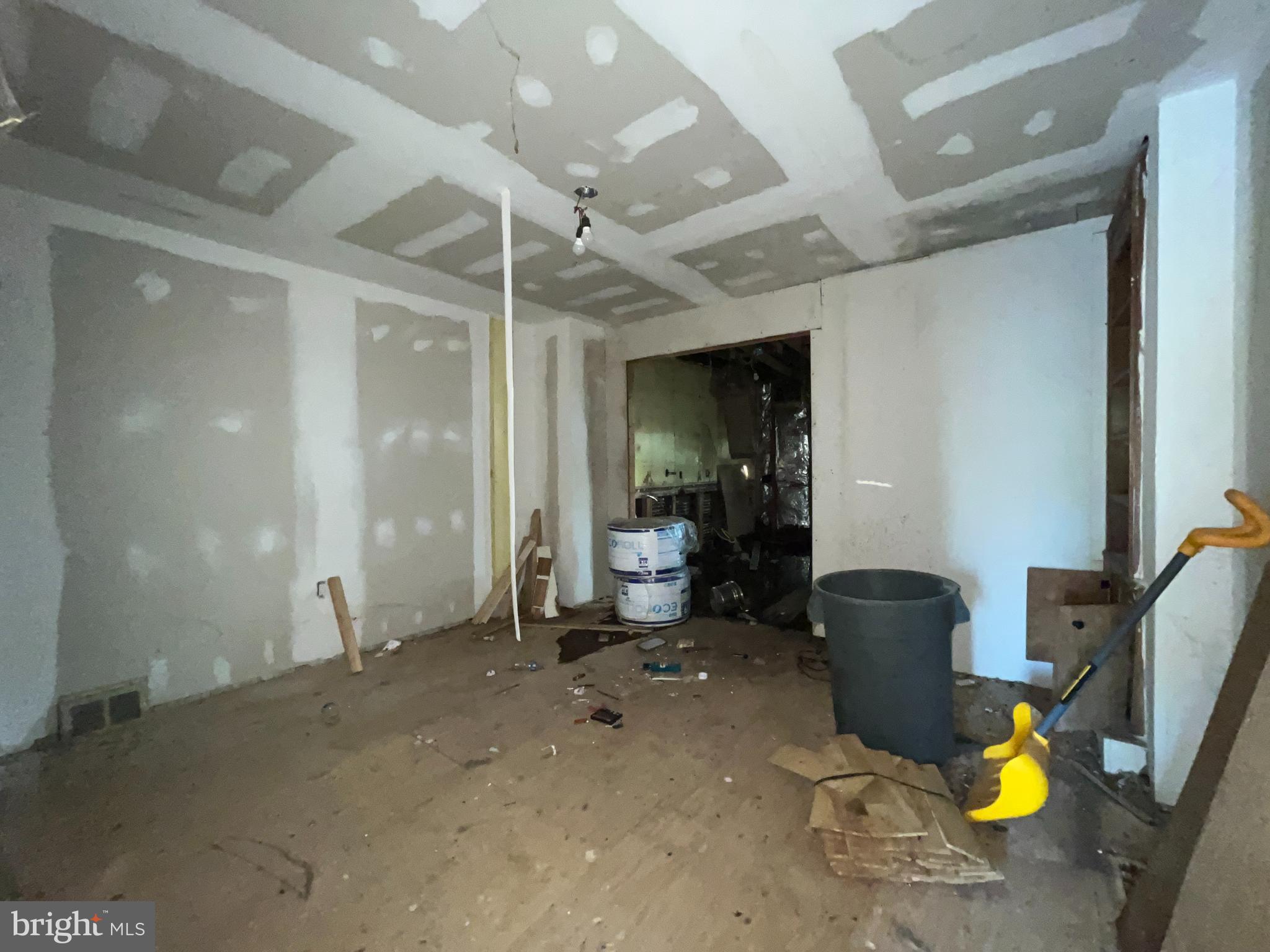 BROOKLYN - Residential