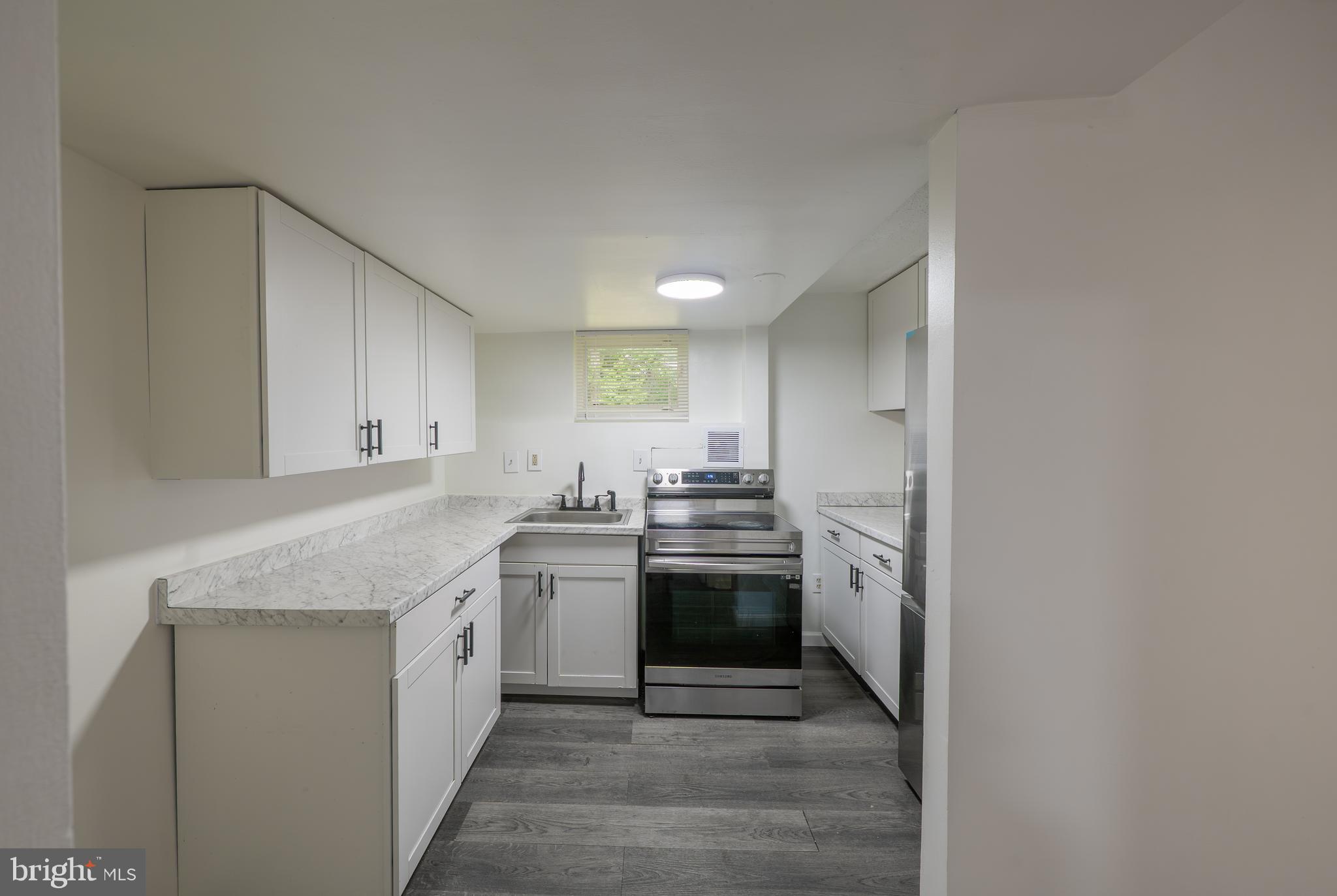 TEMPLE HILLS - Residential