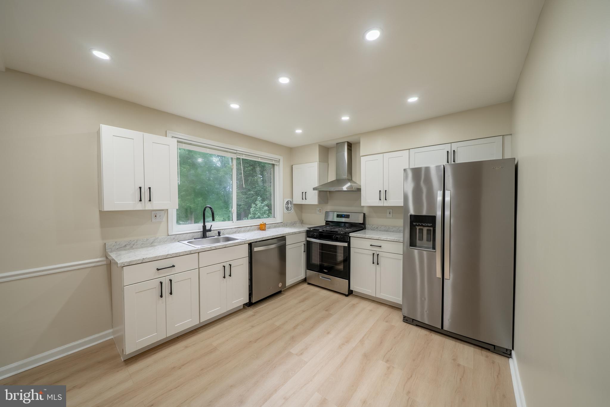 TEMPLE HILLS - Residential