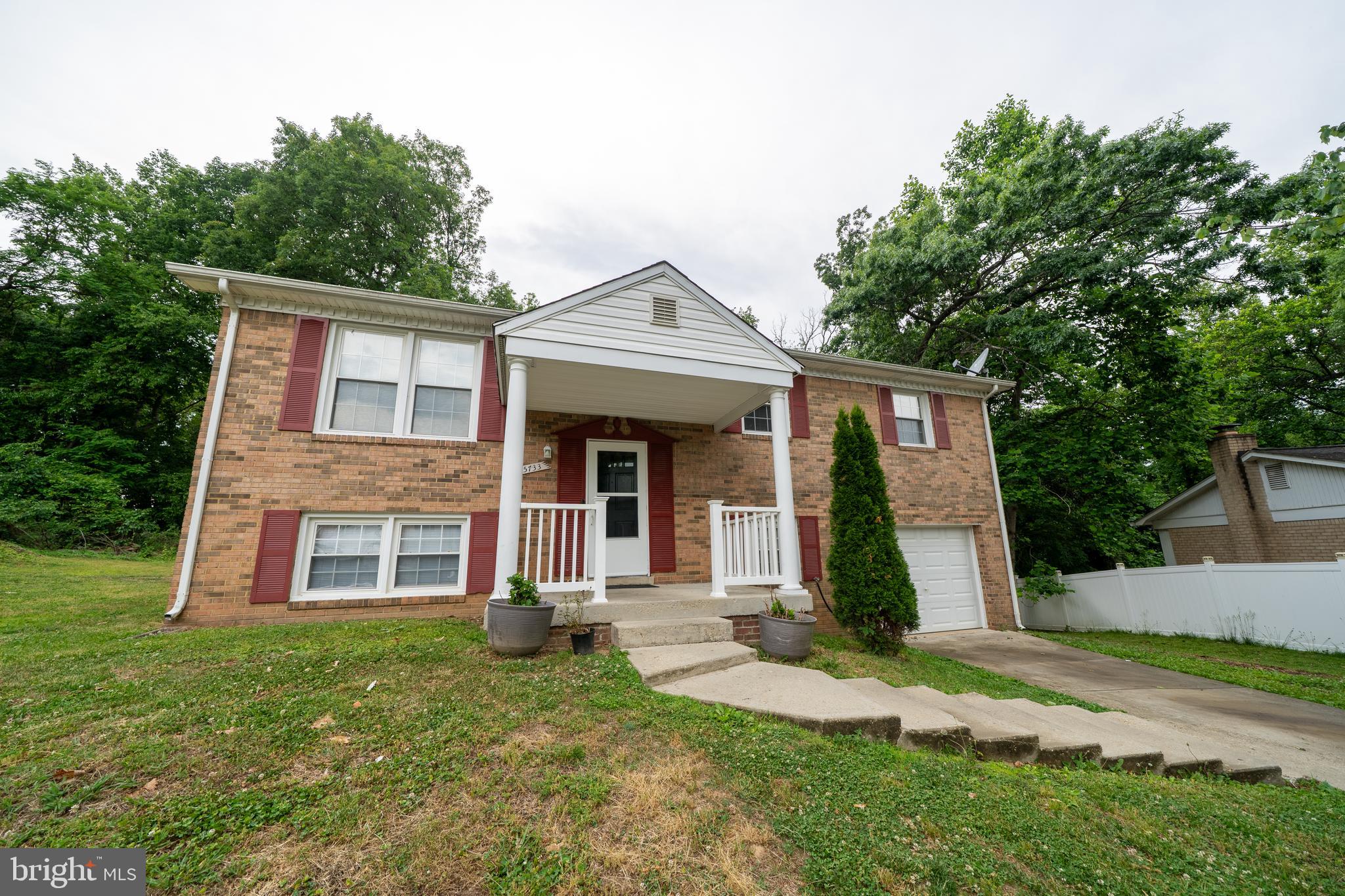 TEMPLE HILLS - Residential