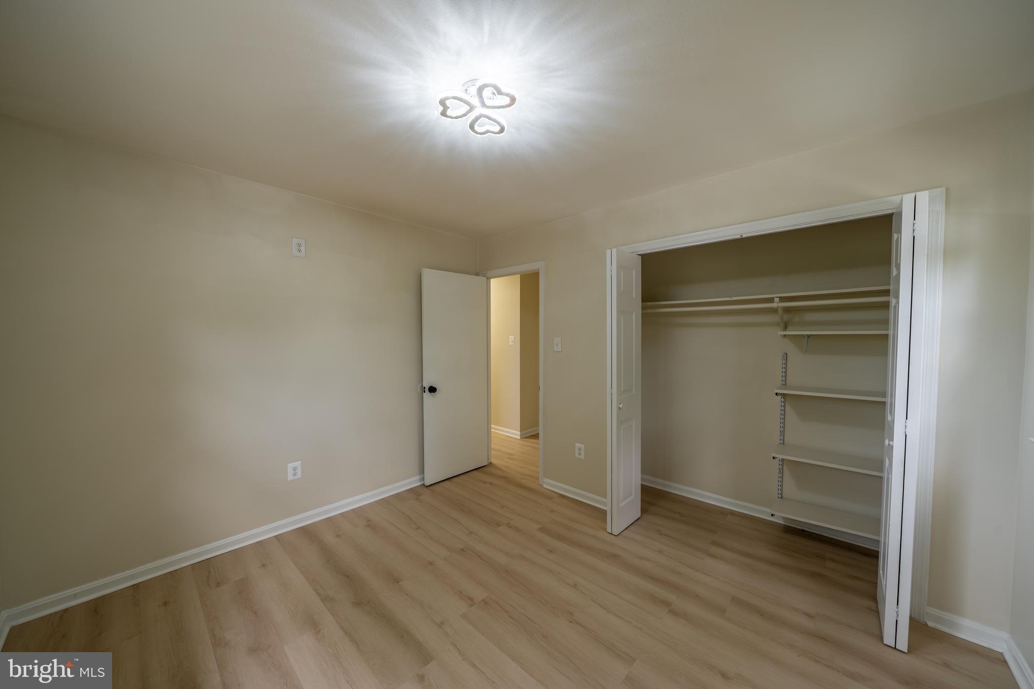 TEMPLE HILLS - Residential