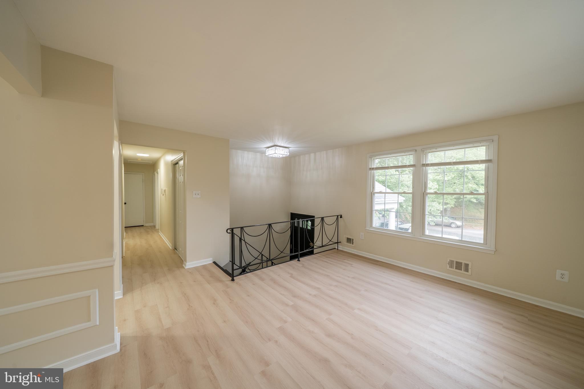 TEMPLE HILLS - Residential
