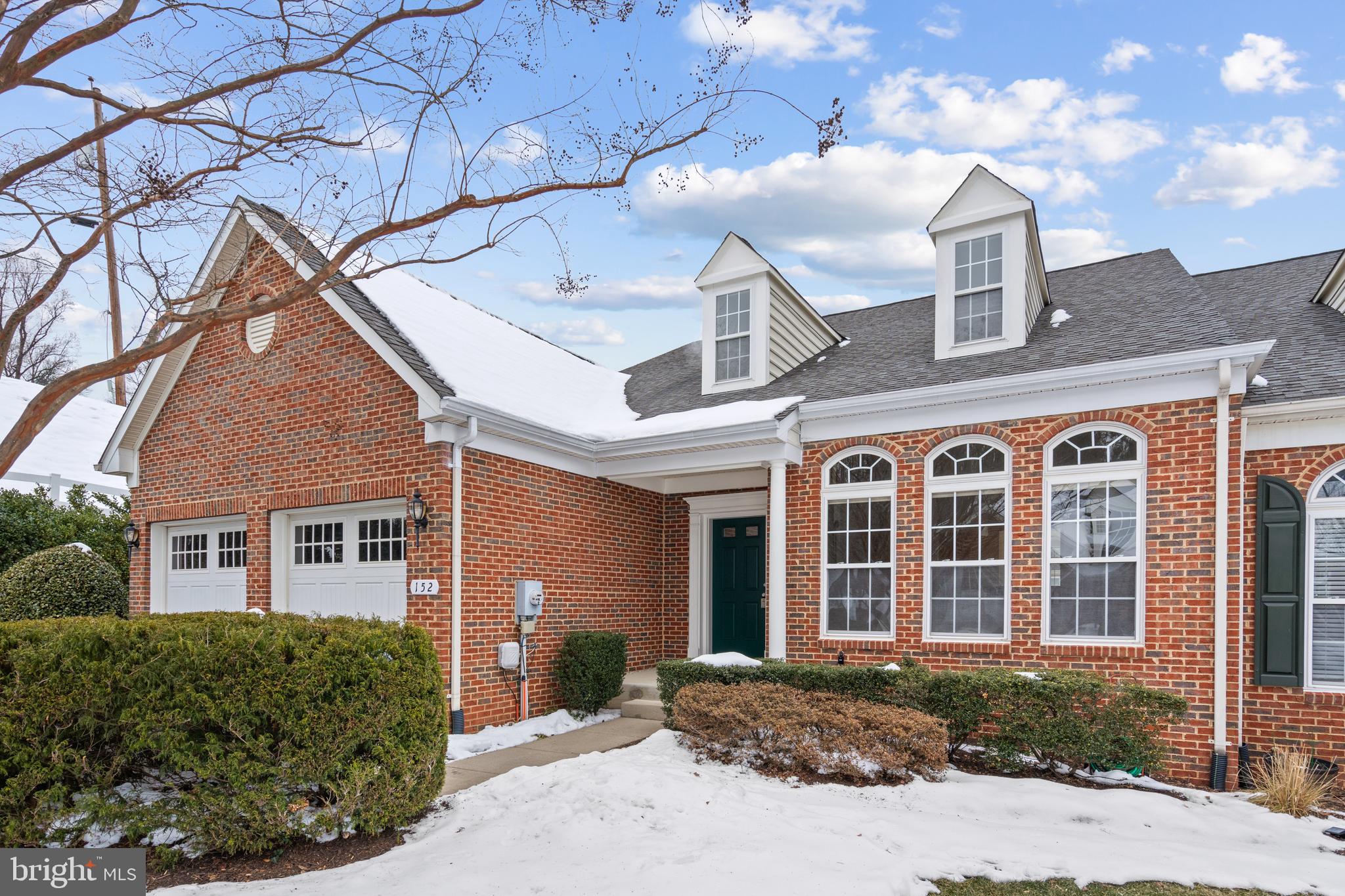 VILLAS AT THE RIDGES - Residential