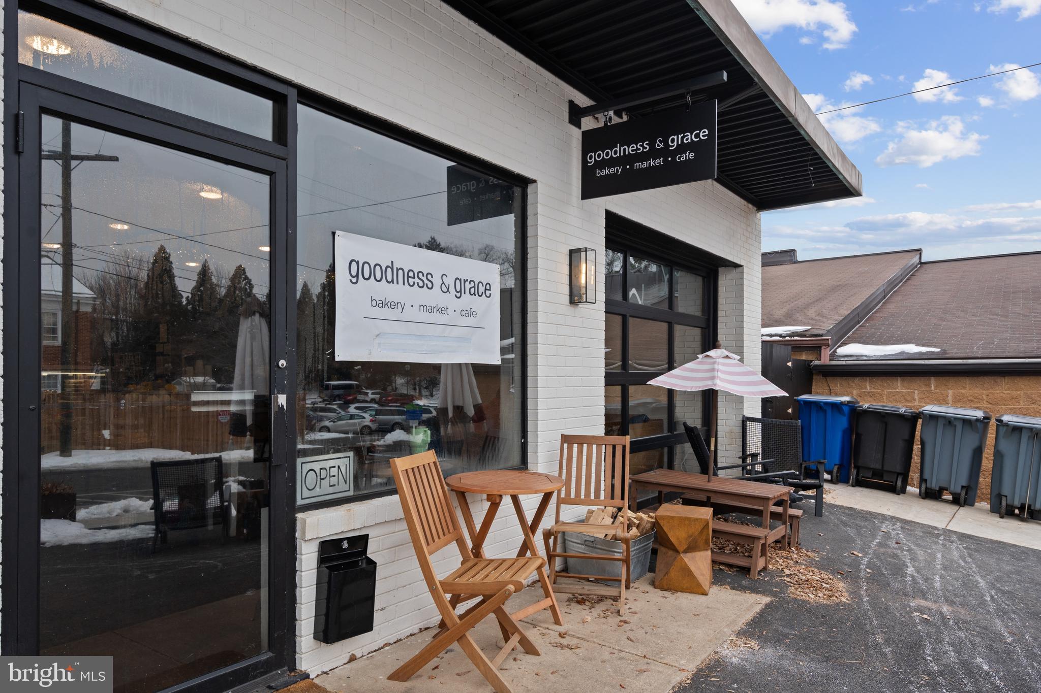 VILLAS AT THE RIDGES - Residential