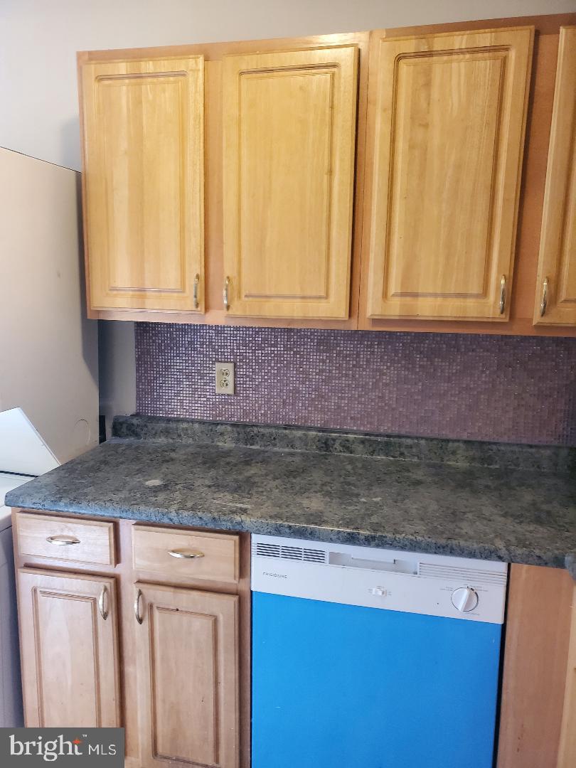 CHELSEA WOODS CONDO - Residential Lease