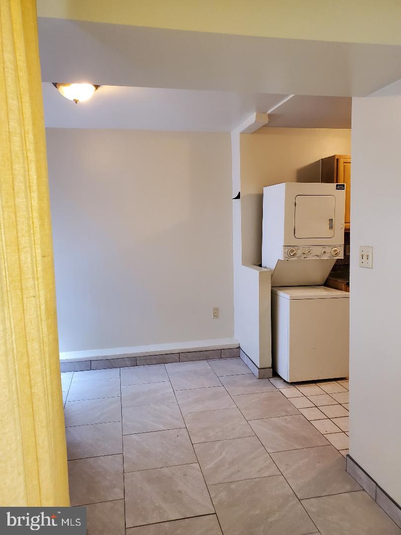 CHELSEA WOODS CONDO - Residential Lease