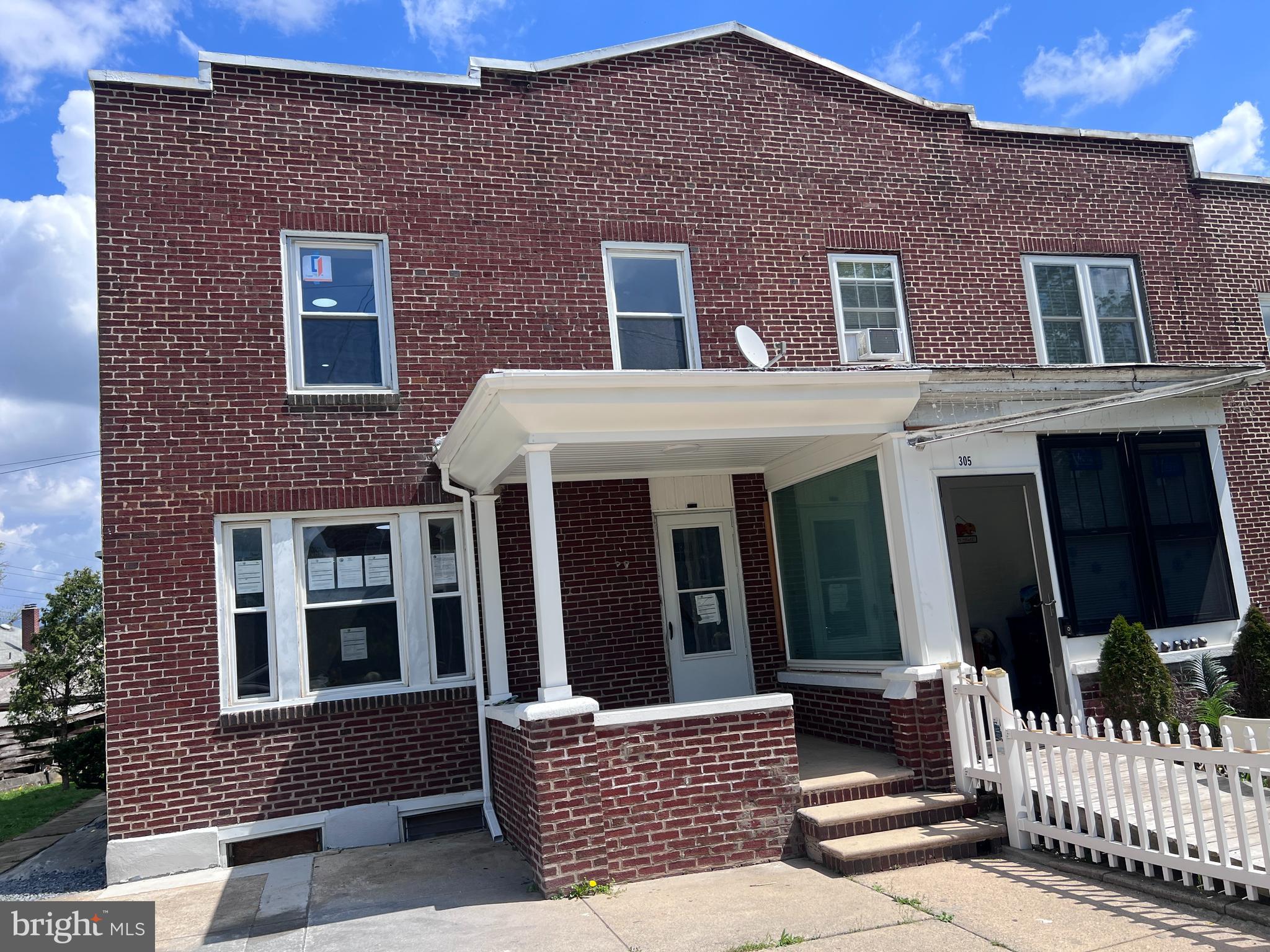 307 FAIRVIEW STREET 1FL