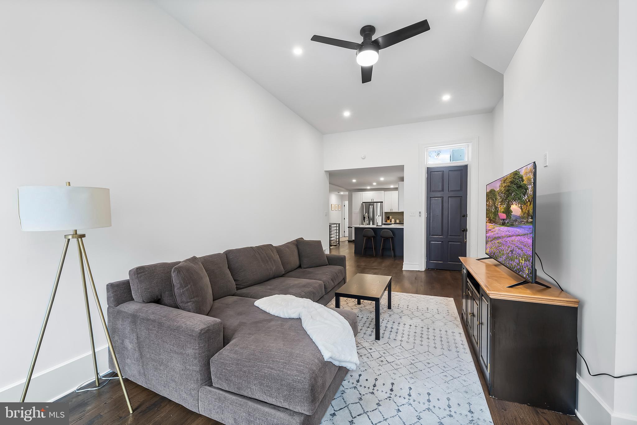 FAIRMOUNT - Residential