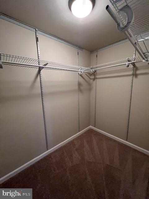 FARMINGDALE ESTATES - Residential Lease