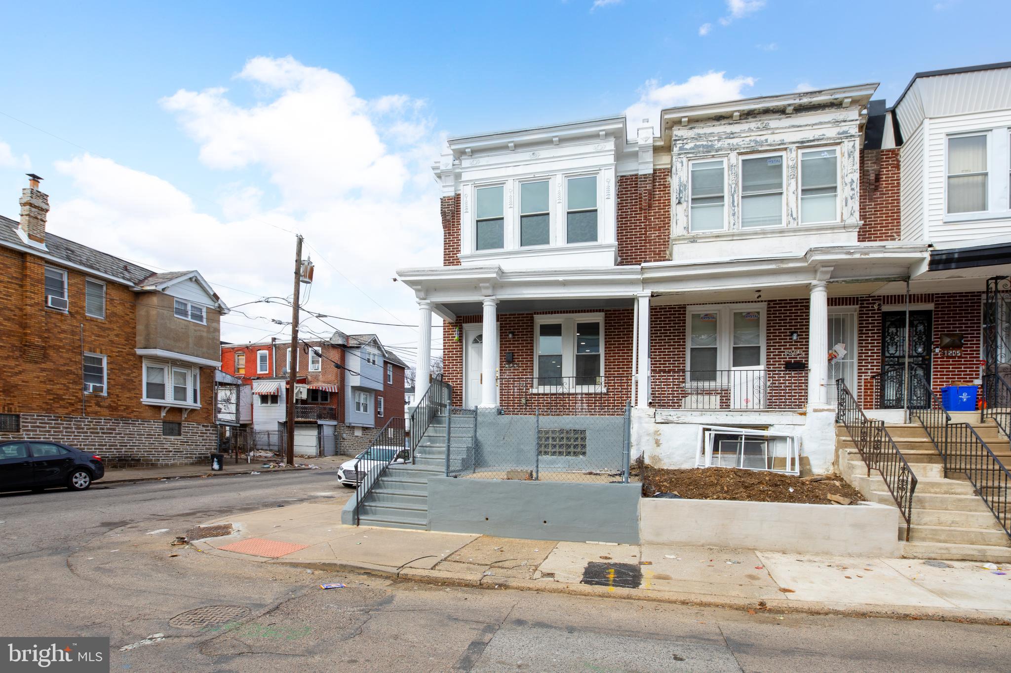 WEST OAK LANE - Residential