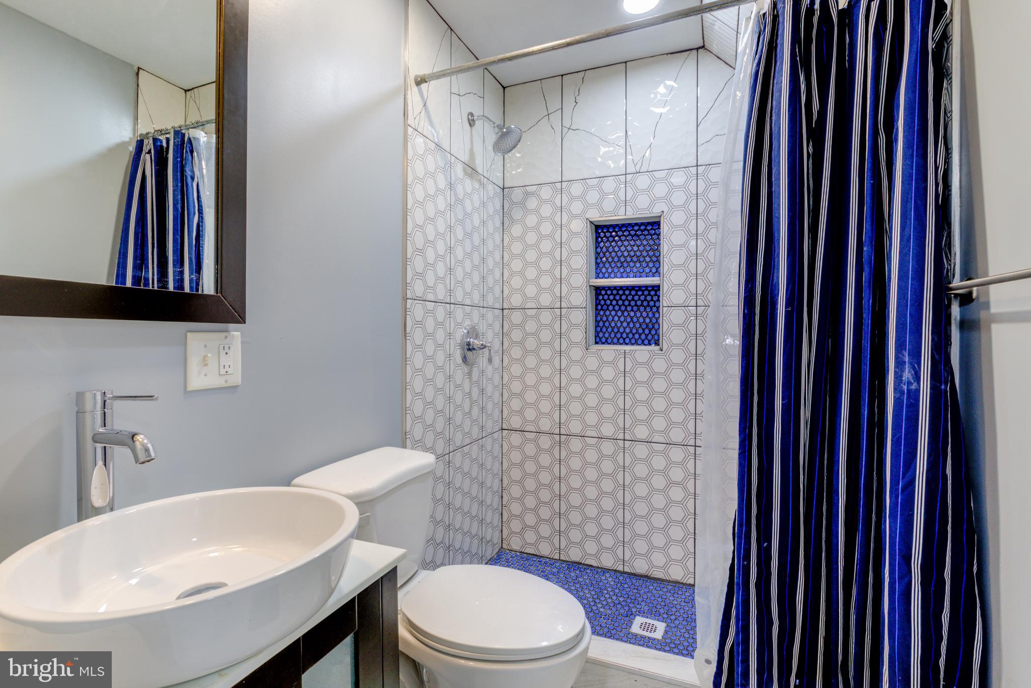 WEST OAK LANE - Residential