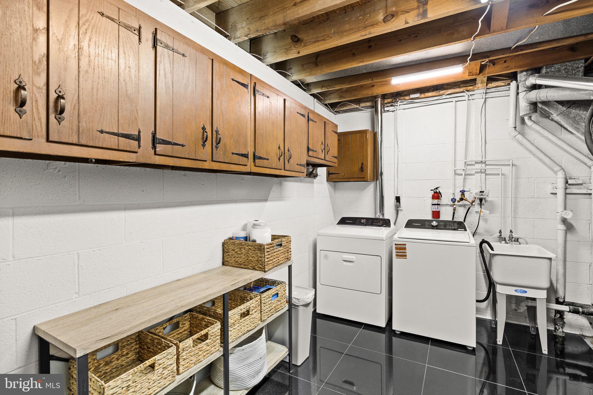 GREENWICH HILL - Residential