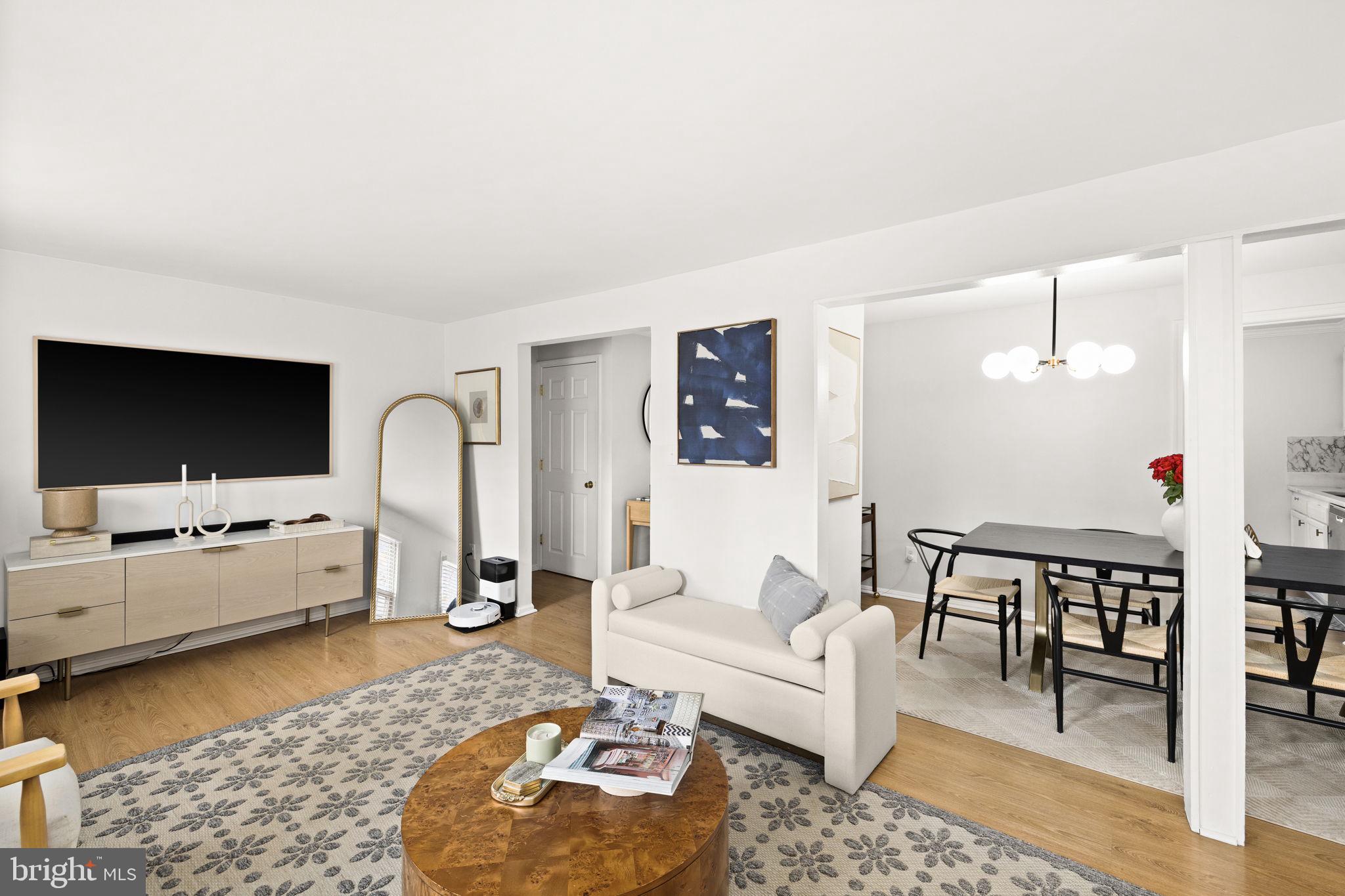 GREENWICH HILL - Residential