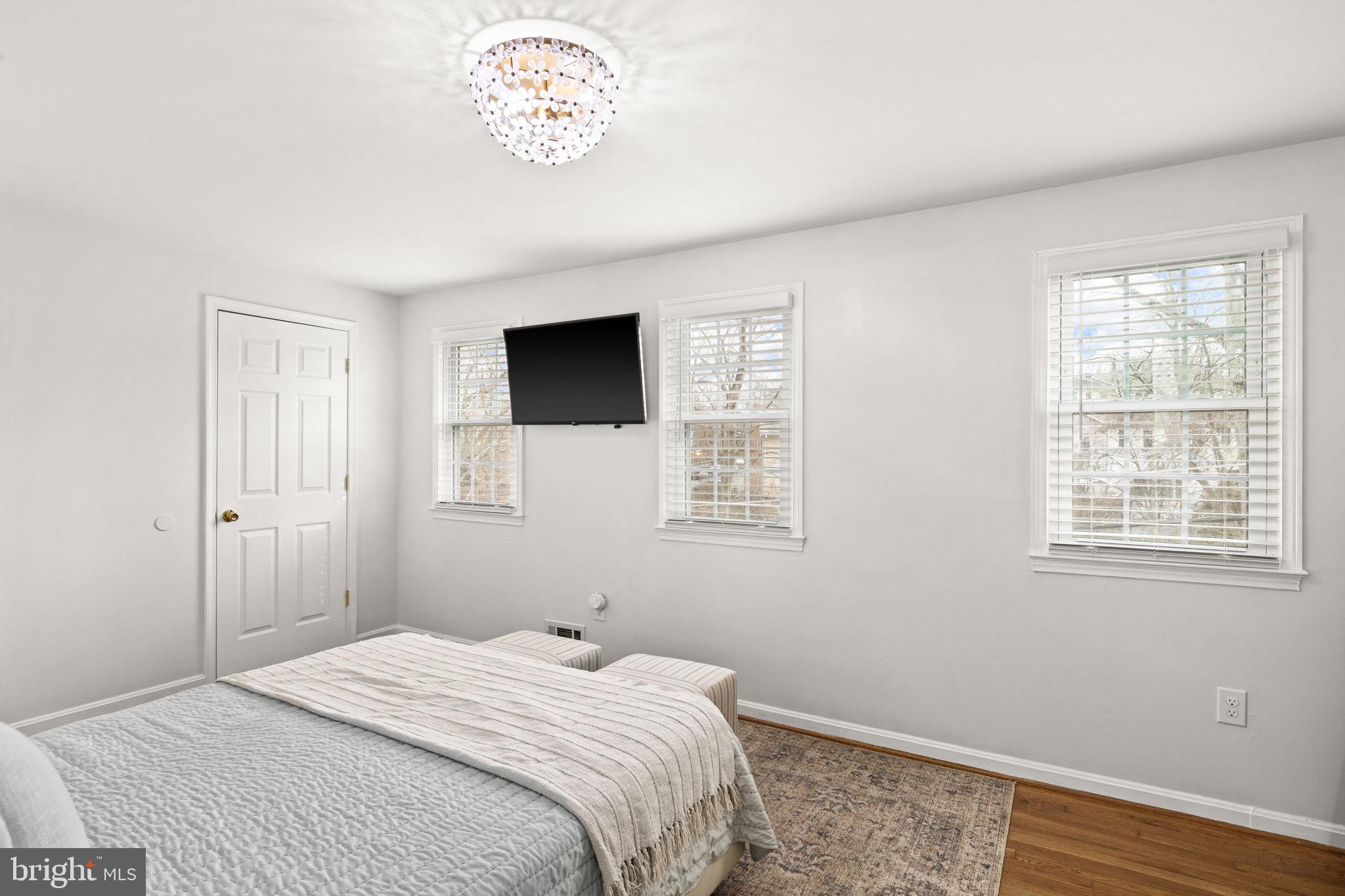 GREENWICH HILL - Residential