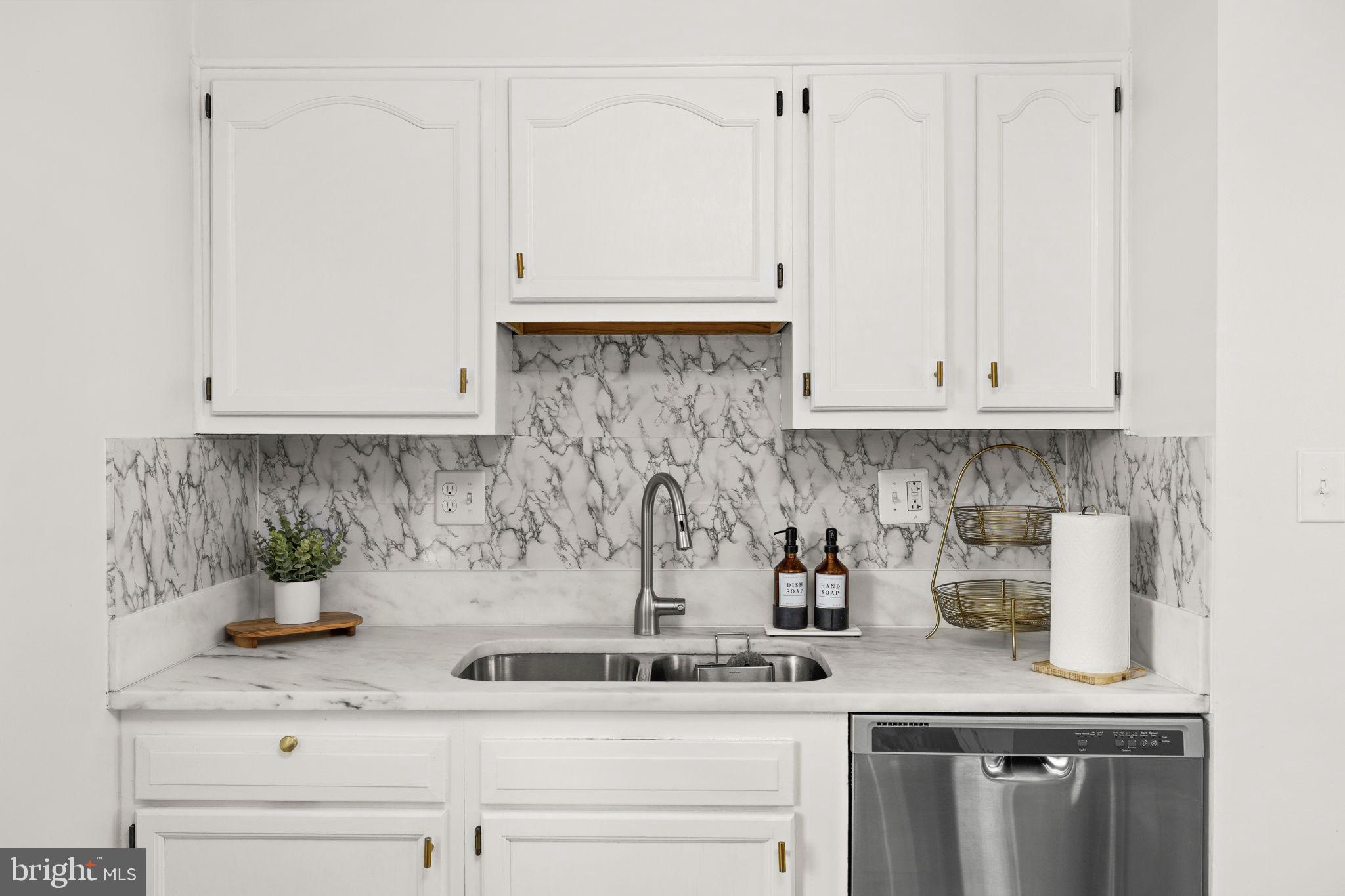 GREENWICH HILL - Residential