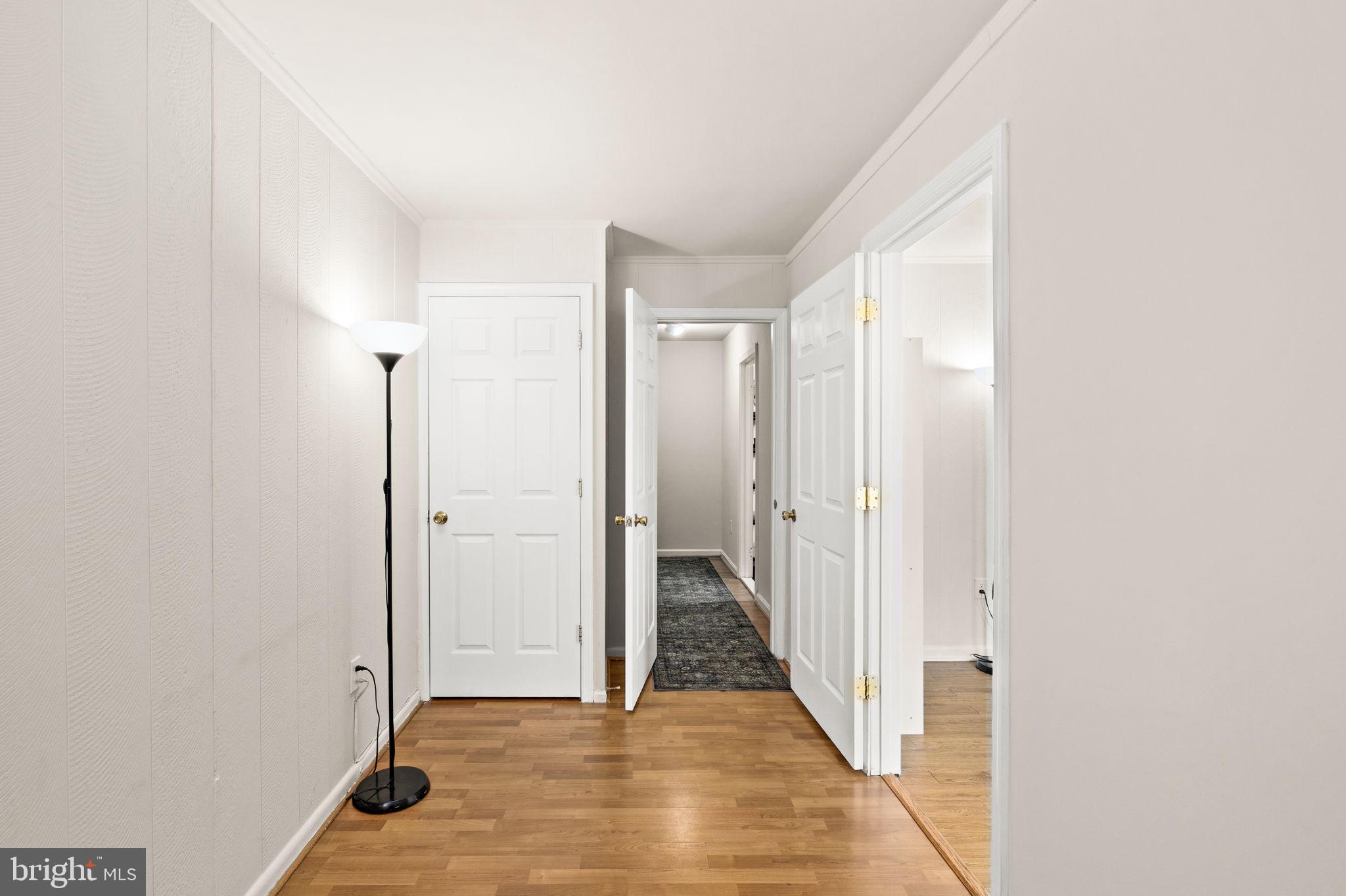 GREENWICH HILL - Residential