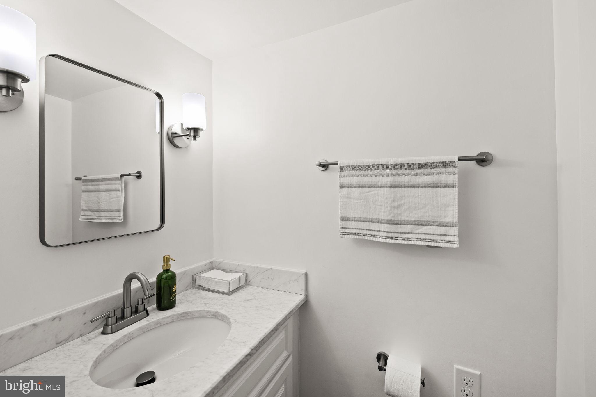 GREENWICH HILL - Residential