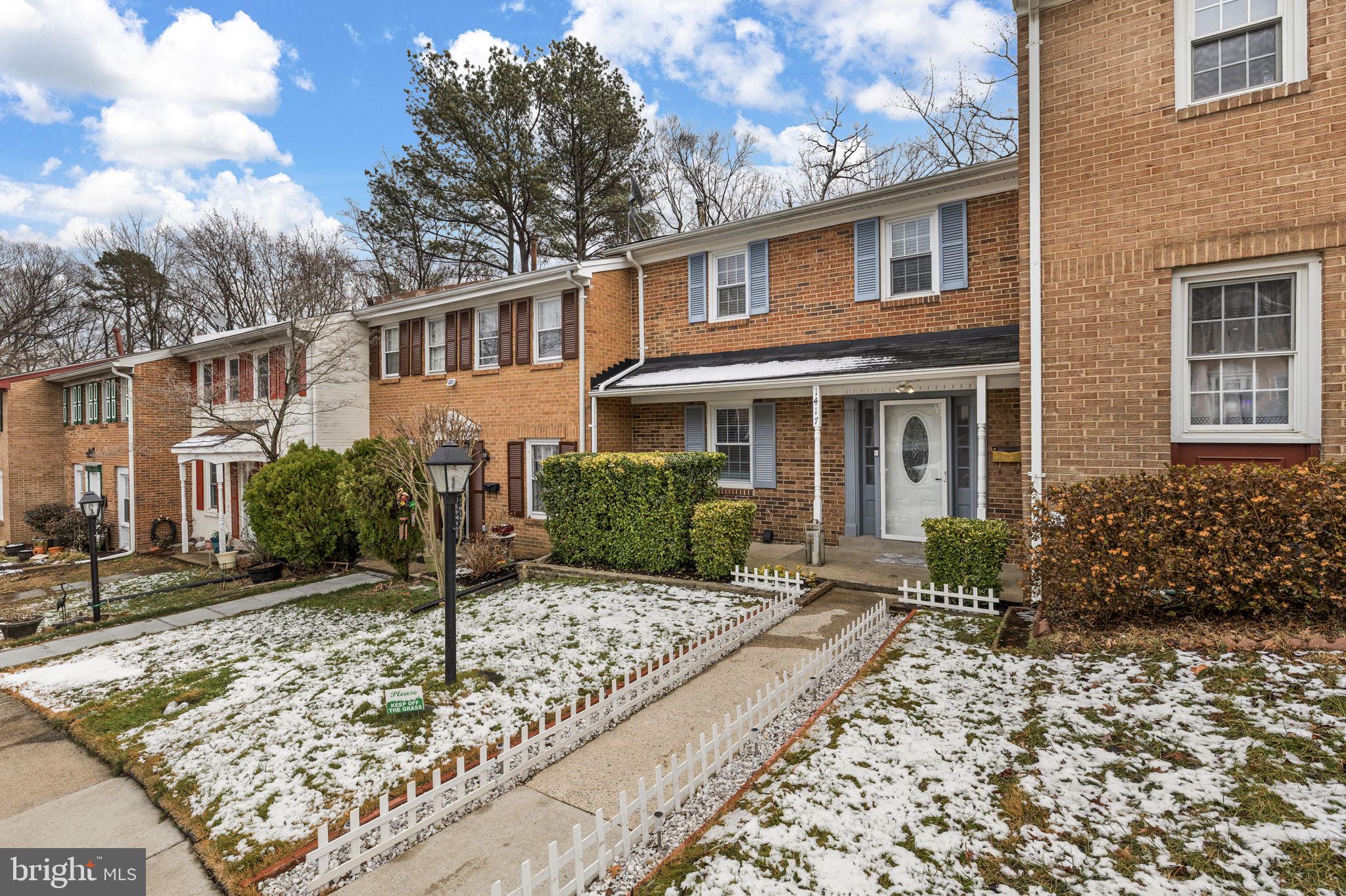 GREENWICH HILL - Residential